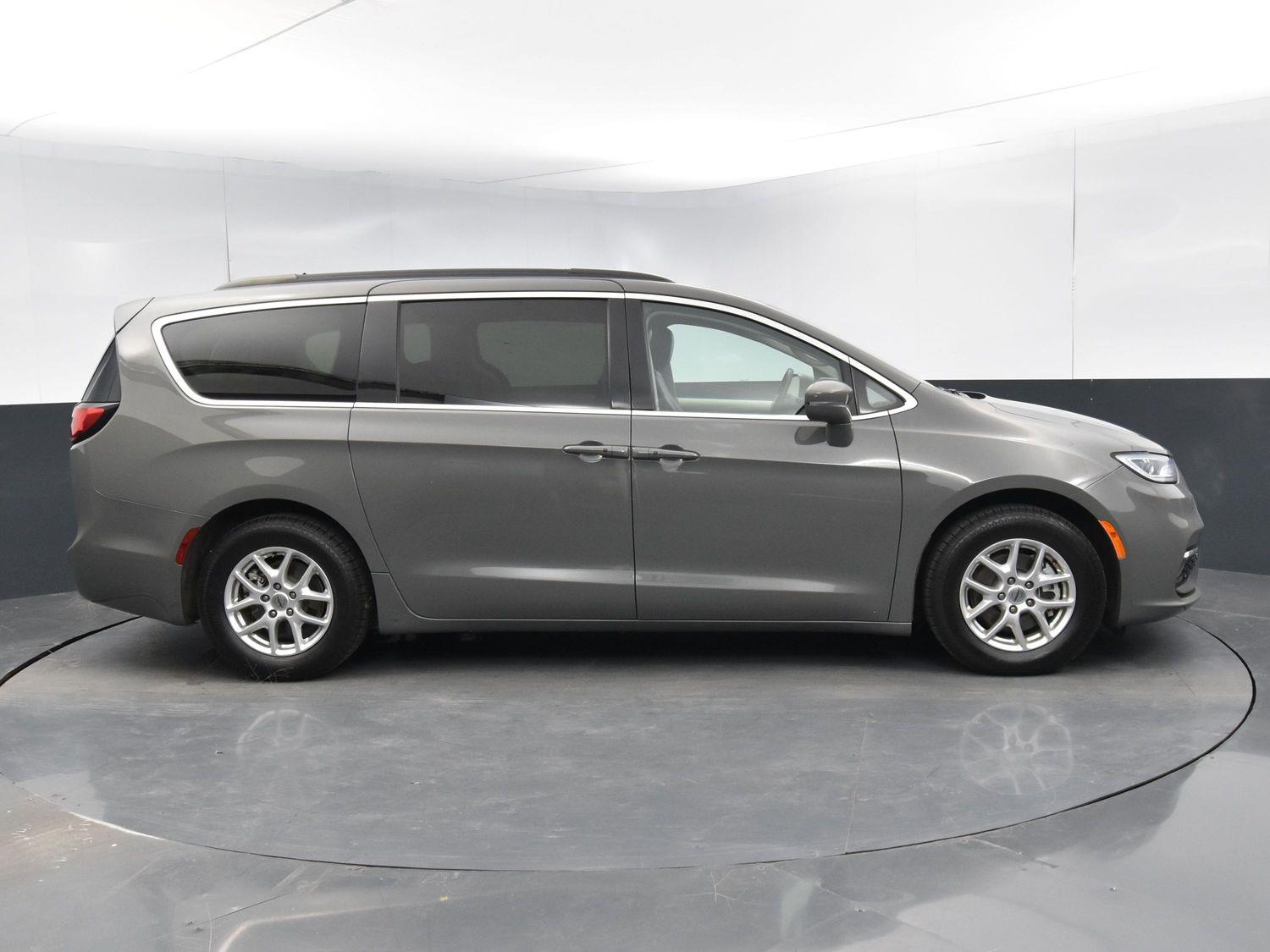 Used 2022 Chrysler Pacifica Touring L Minivans for sale in Grand Island NE