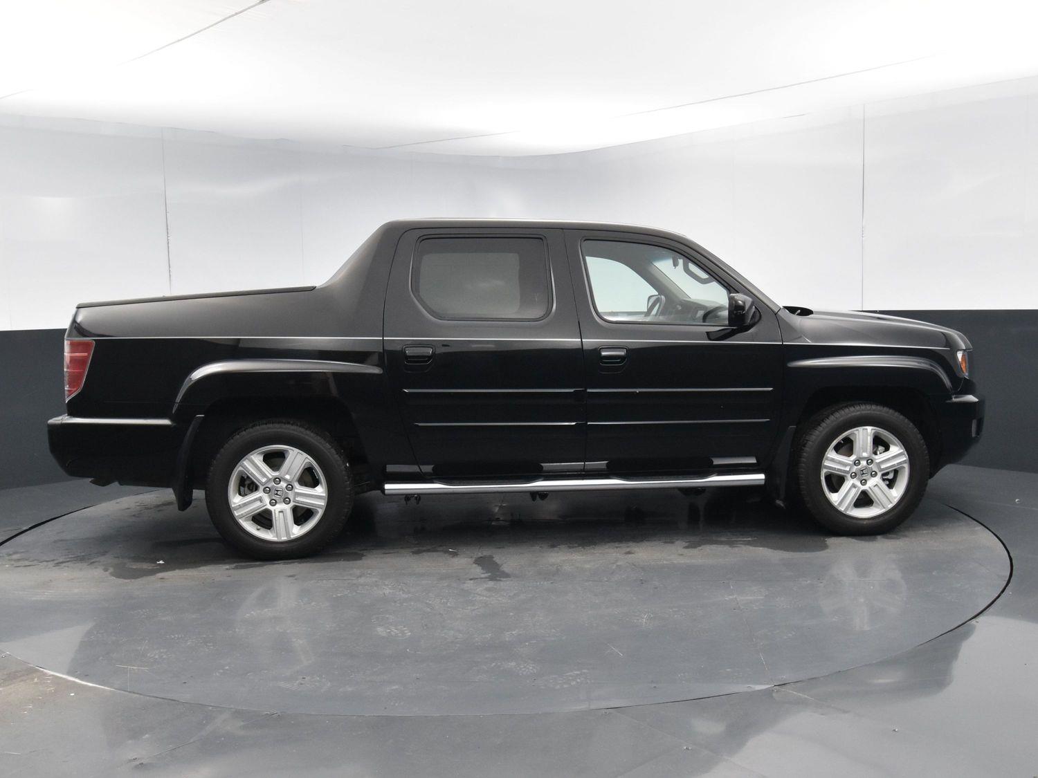 Used 2011 Honda Ridgeline RTL Crew Cab Truck for sale in Grand Island NE