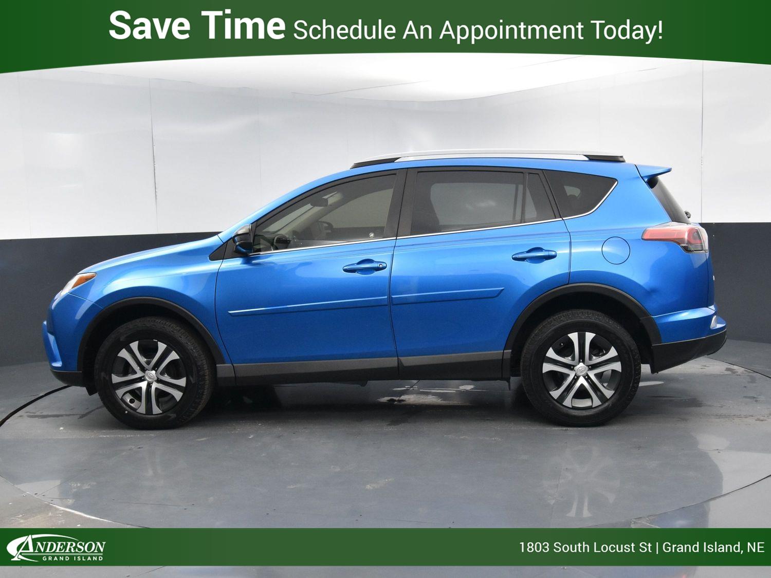 Used 2018 Toyota RAV4 LE SUV for sale in Grand Island NE