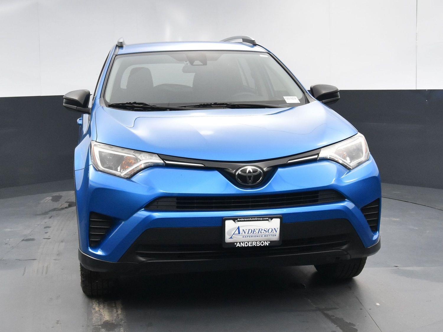 Used 2018 Toyota RAV4 LE SUV for sale in Grand Island NE