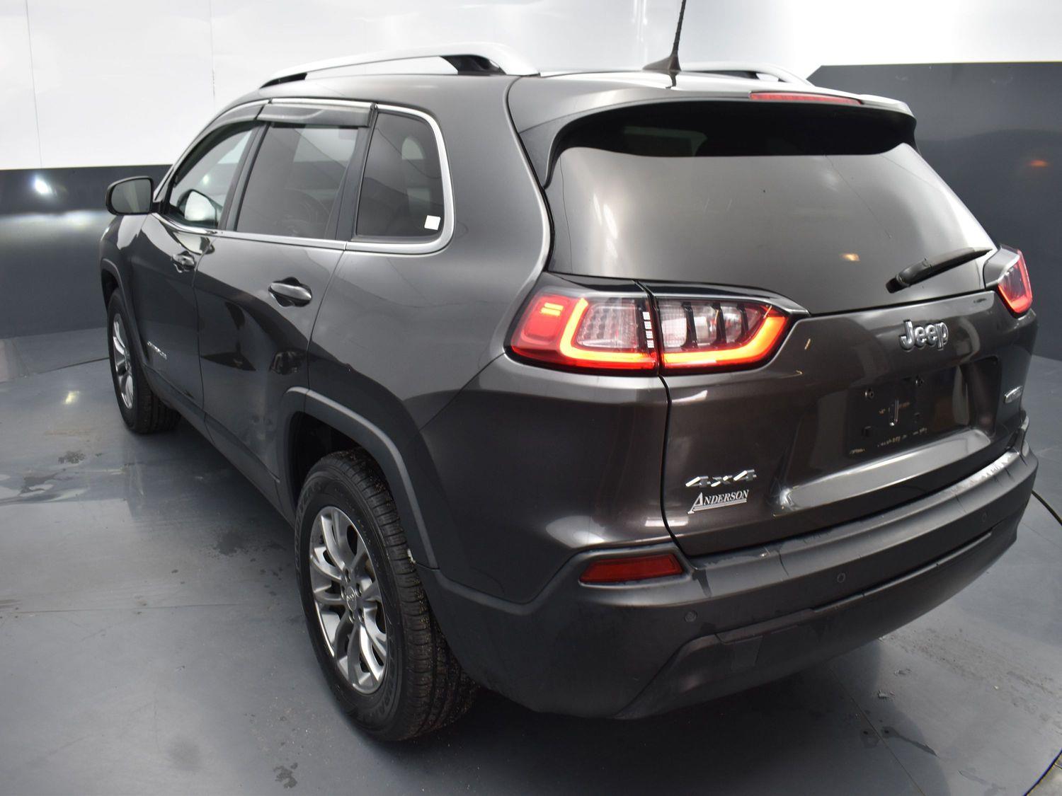 Used 2019 Jeep Cherokee Latitude Plus SUV for sale in Grand Island NE