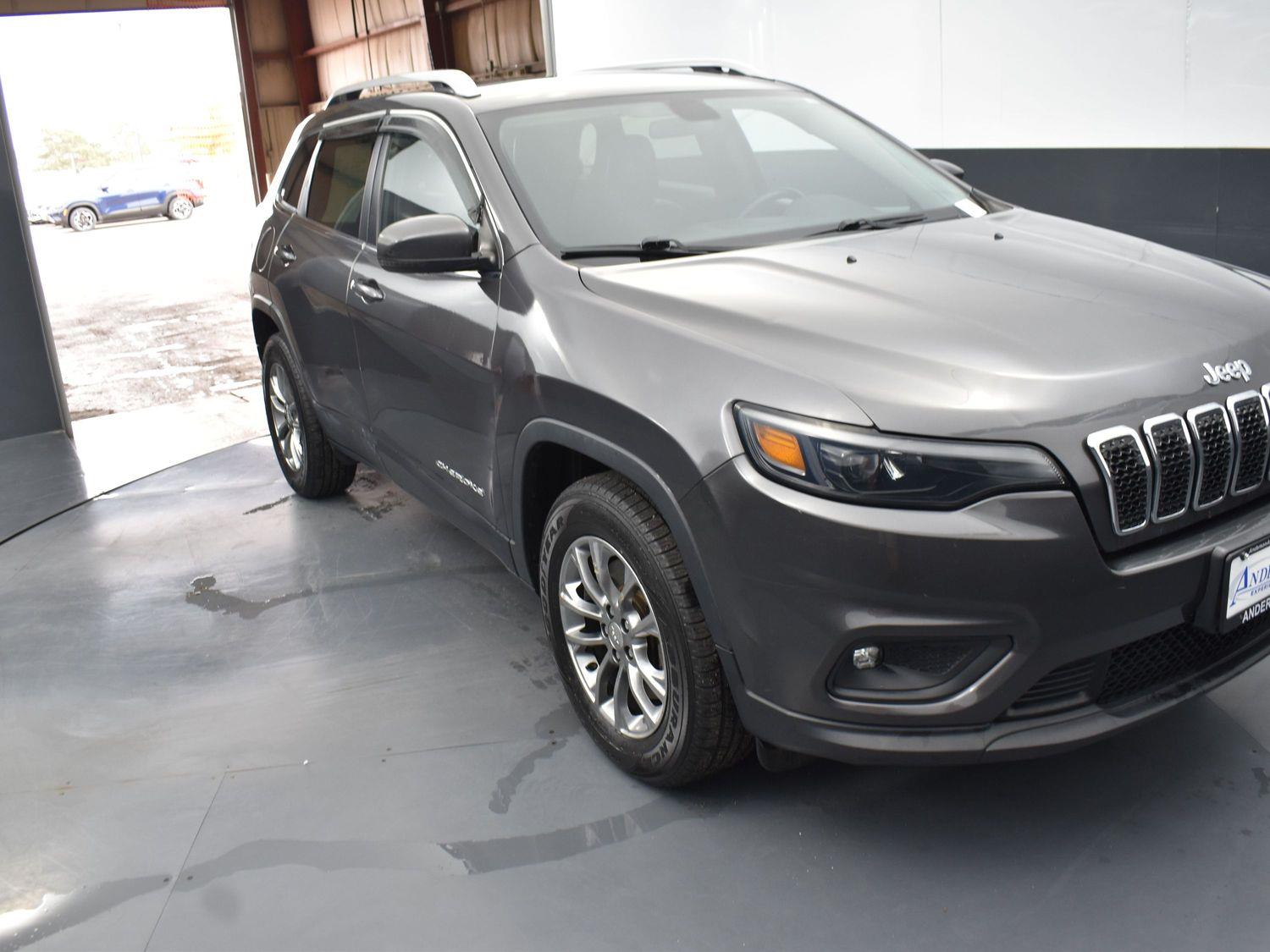 Used 2019 Jeep Cherokee Latitude Plus SUV for sale in Grand Island NE