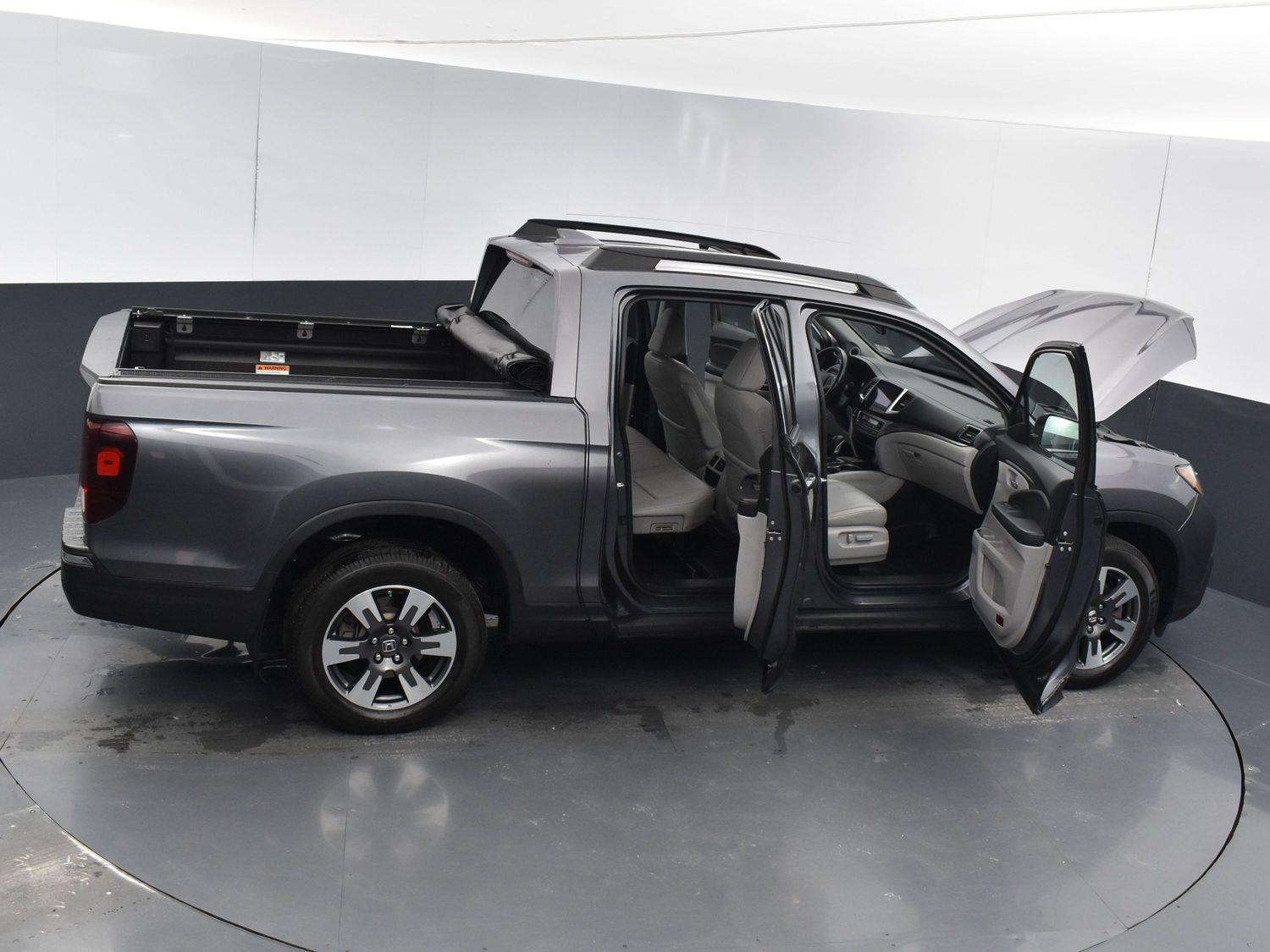 Used 2017 Honda Ridgeline RTL-T Crew Cab Truck for sale in Grand Island NE