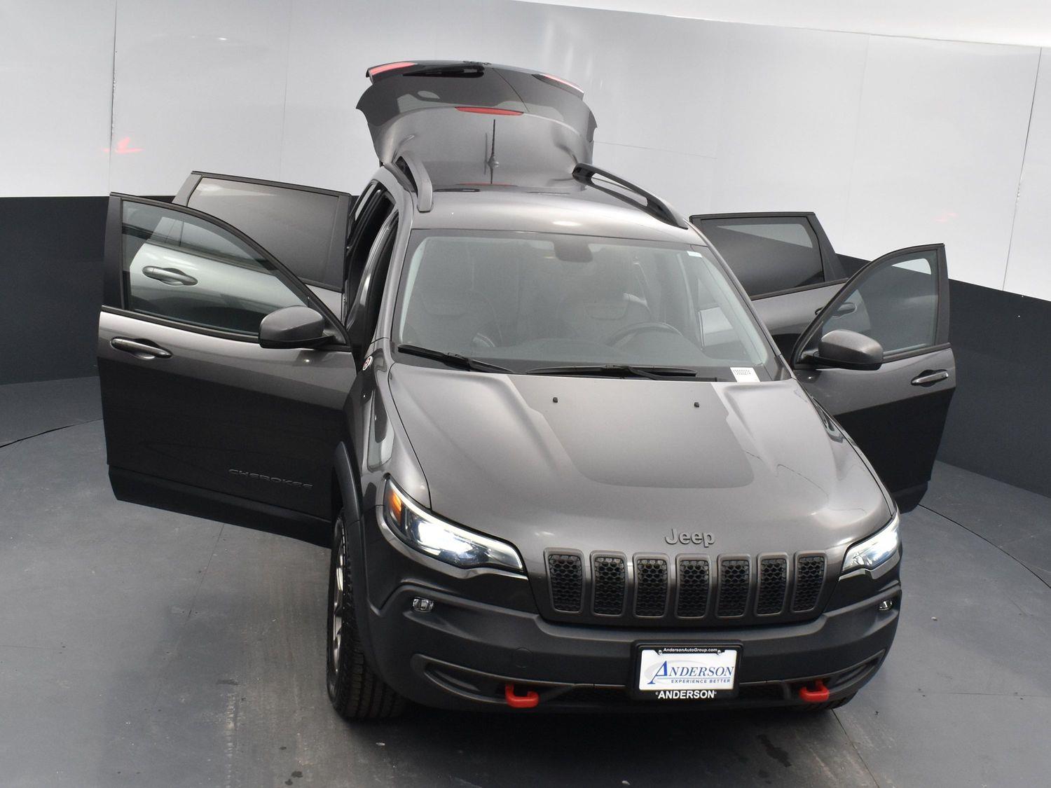 Used 2020 Jeep Cherokee Trailhawk SUV for sale in Grand Island NE