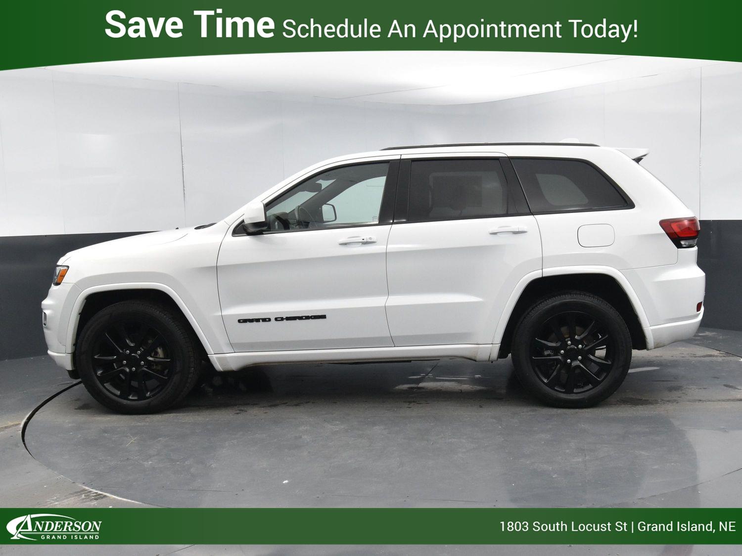 Used 2019 Jeep Grand Cherokee Altitude SUV for sale in Grand Island NE