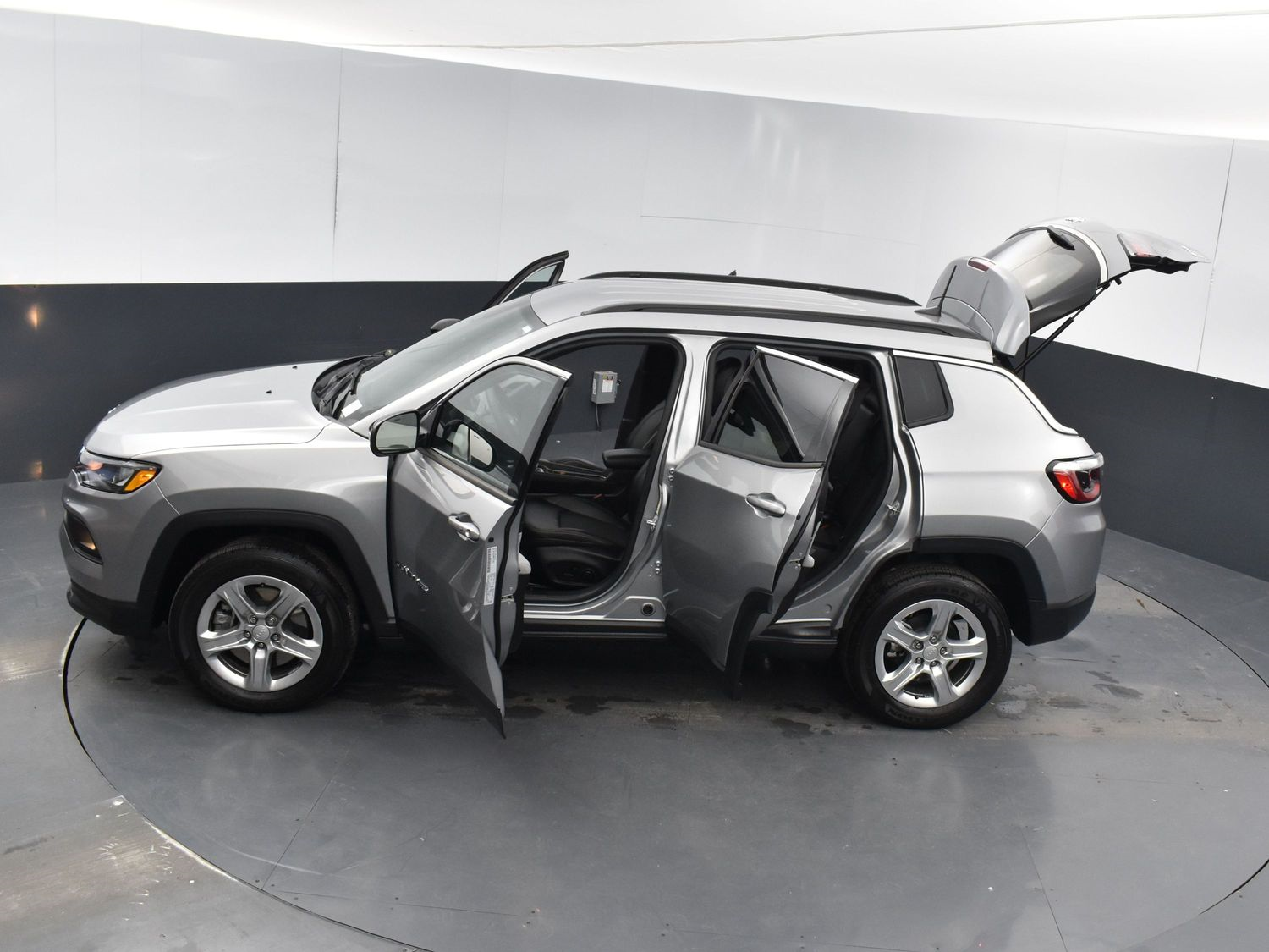 Used 2023 Jeep Compass Latitude SUV for sale in Grand Island NE