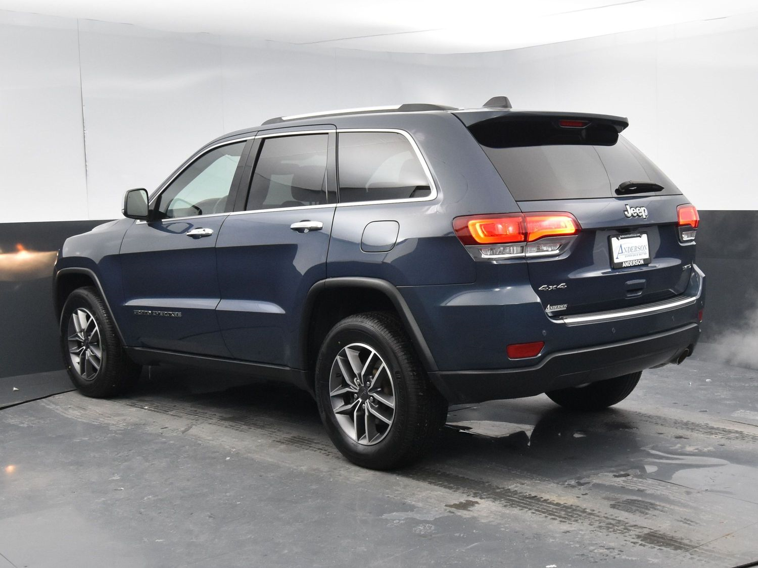 Used 2021 Jeep Grand Cherokee Limited SUV for sale in Grand Island NE