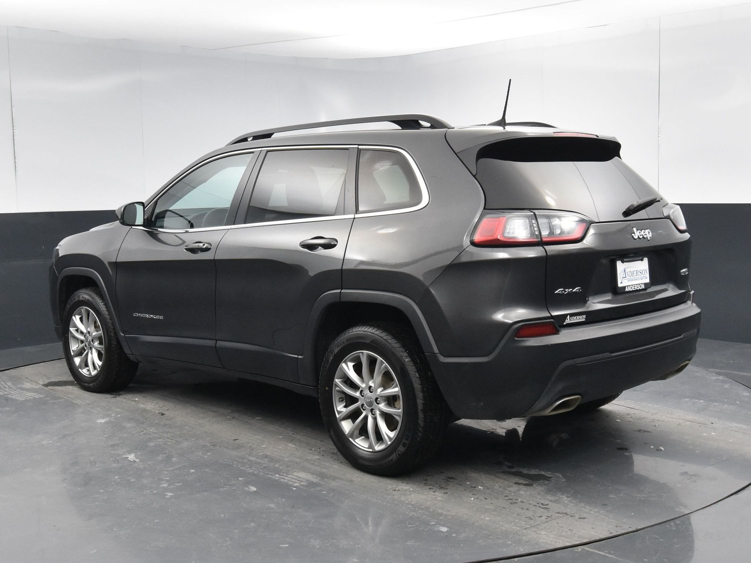 Used 2022 Jeep Cherokee Latitude Lux SUV for sale in Grand Island NE