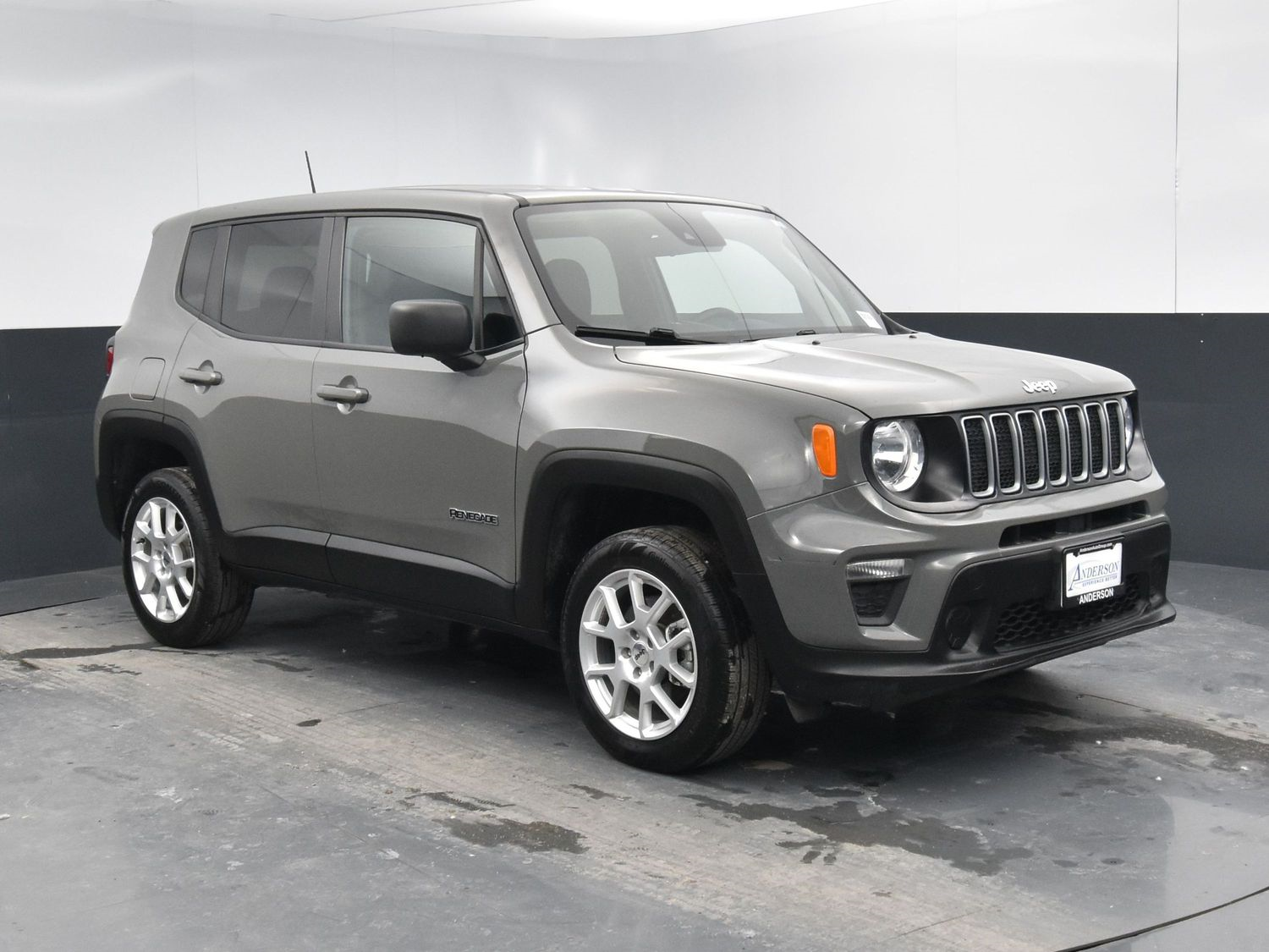 Used 2023 Jeep Renegade Latitude SUV for sale in Grand Island NE