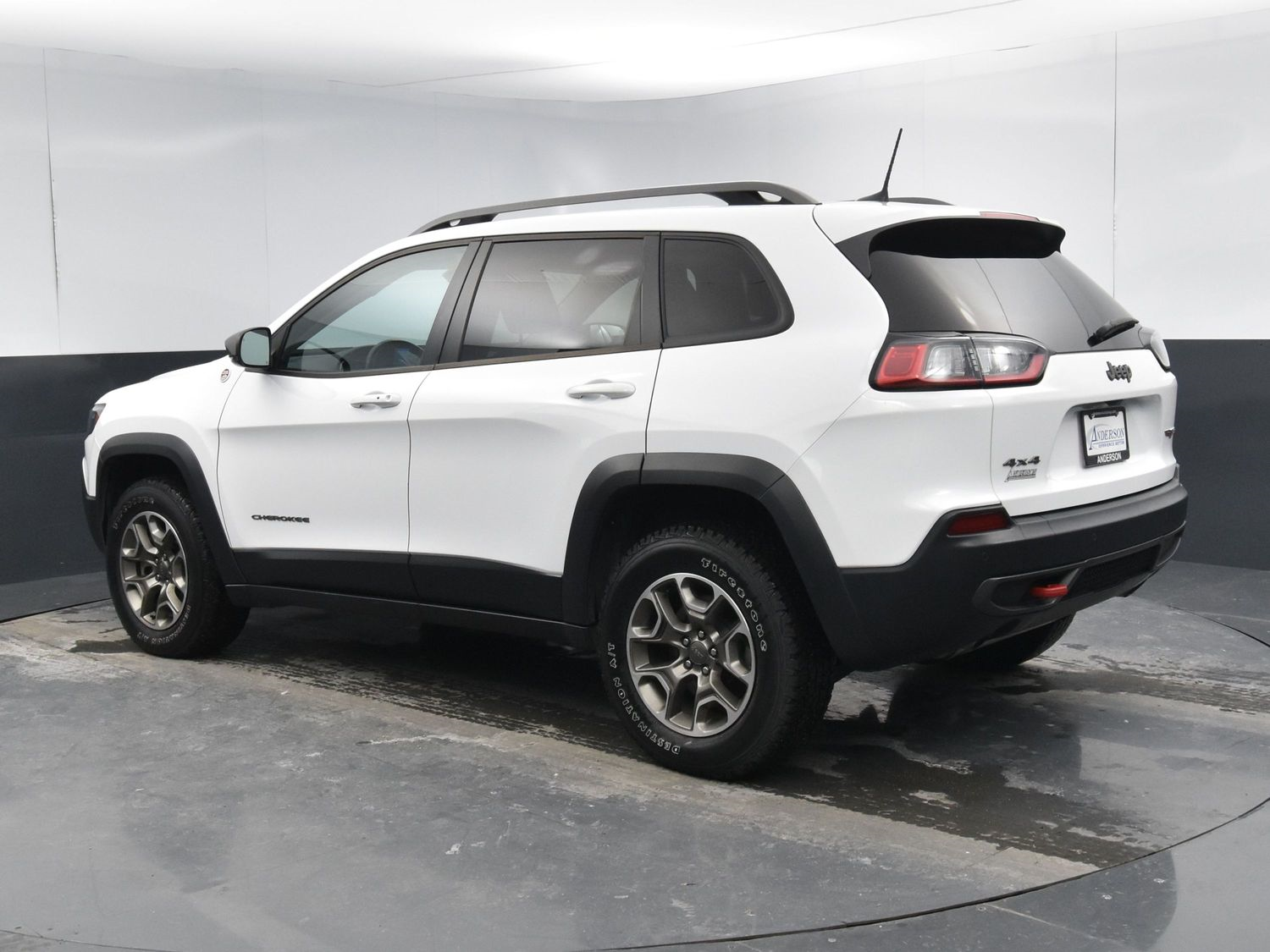 Used 2020 Jeep Cherokee Trailhawk SUV for sale in Grand Island NE