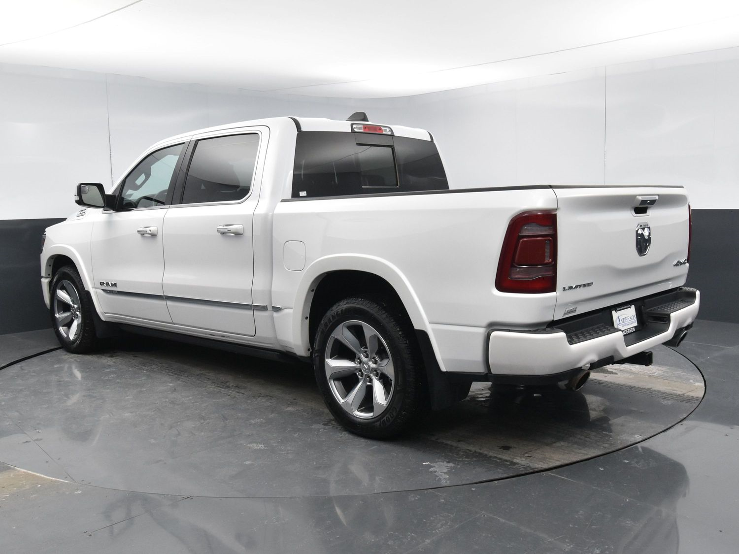 Used 2022 Ram 1500 Limited Crew Cab Truck for sale in Grand Island NE