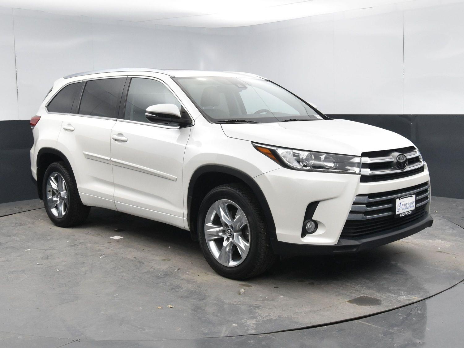 Used 2018 Toyota Highlander Limited SUV for sale in Grand Island NE