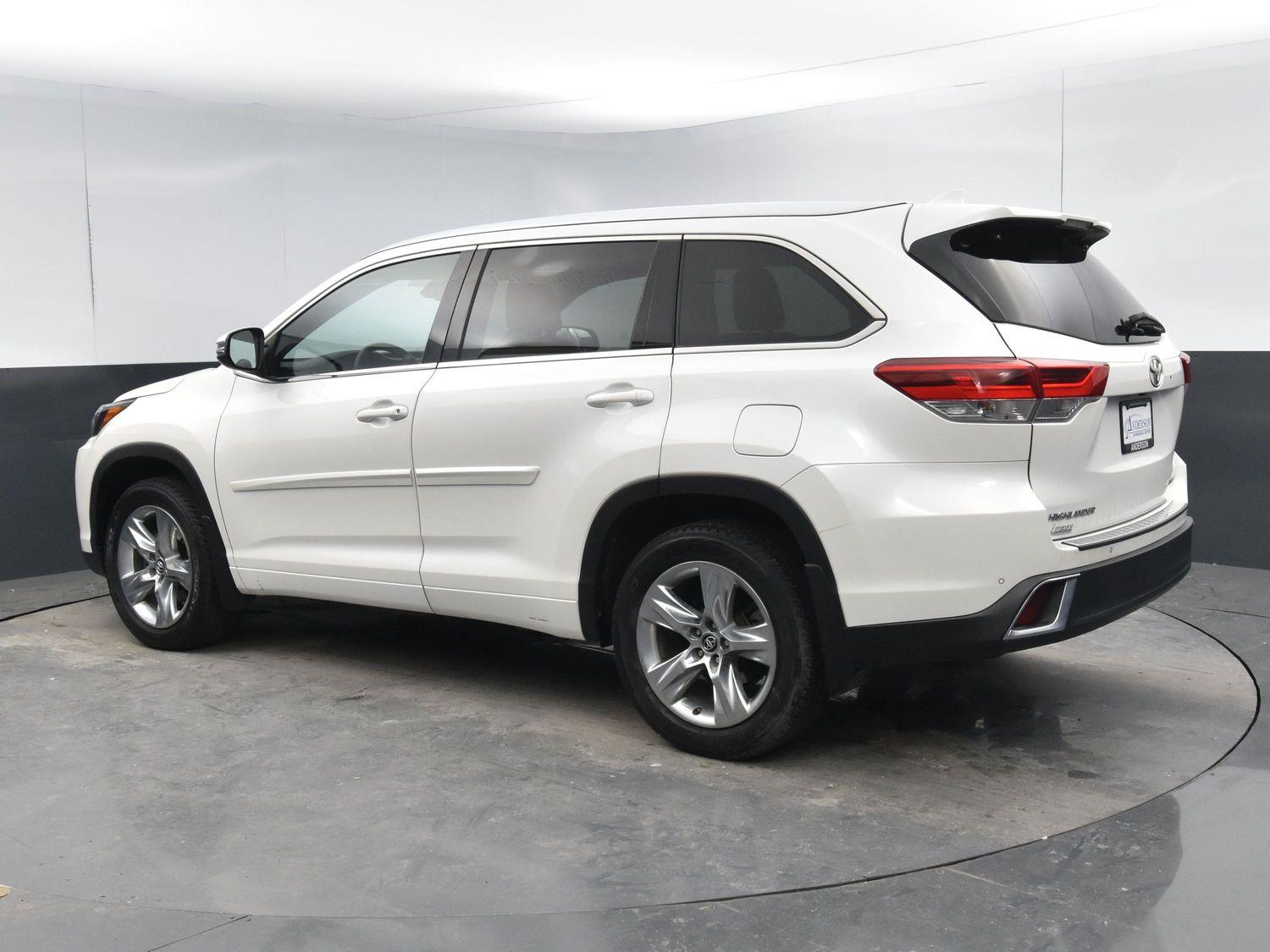 Used 2018 Toyota Highlander Limited SUV for sale in Grand Island NE