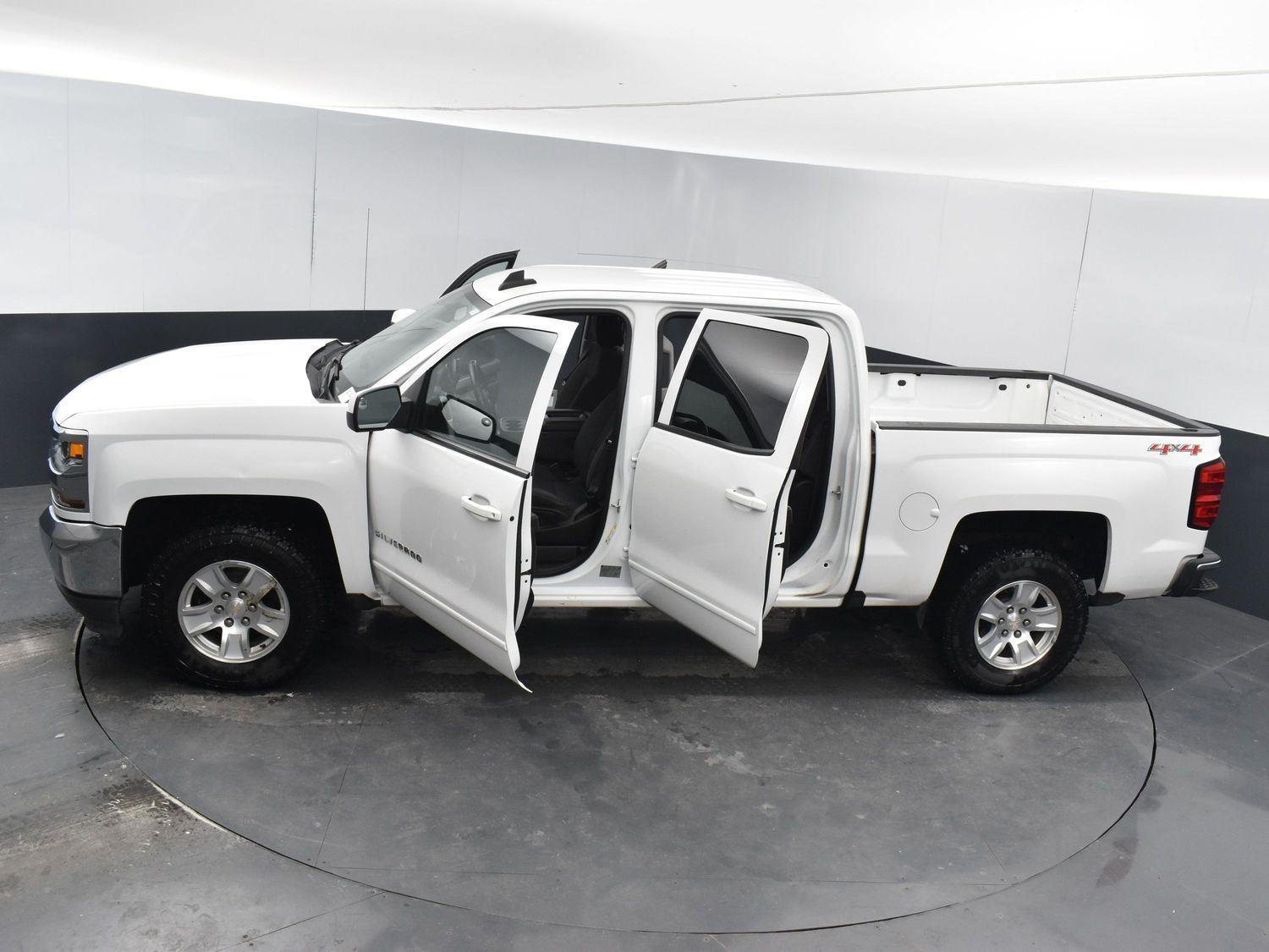 Used 2016 Chevrolet Silverado 1500 LT Crew Cab Truck for sale in Grand Island NE