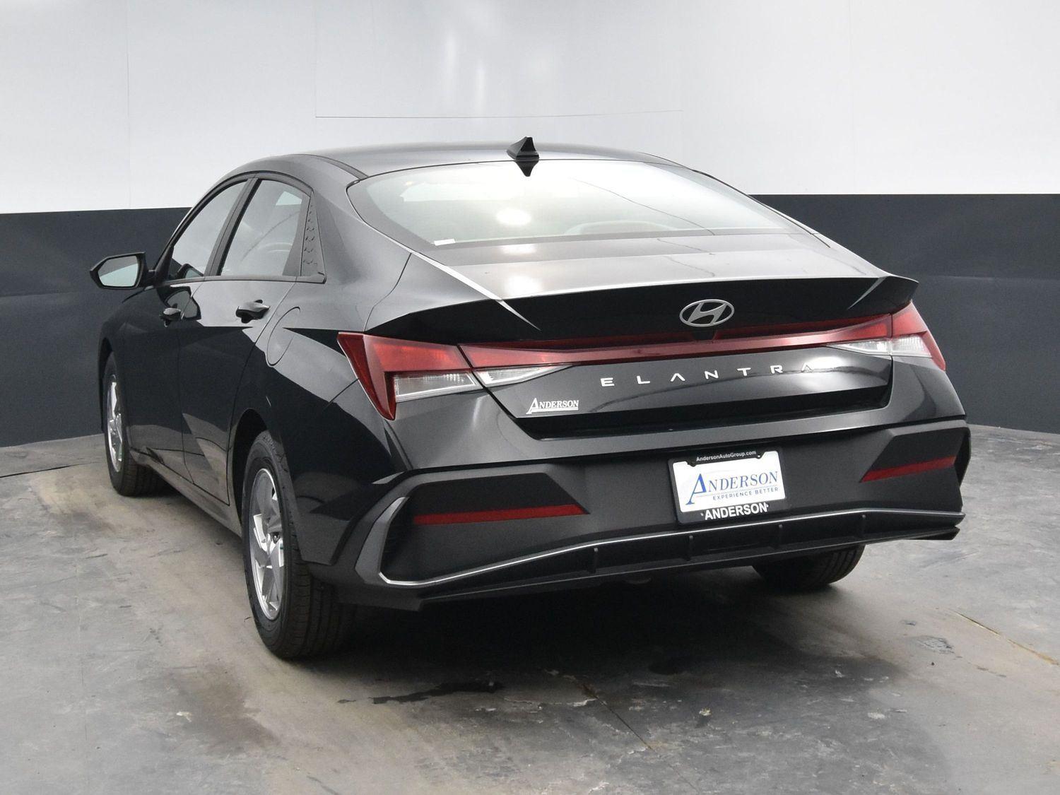 Used 2024 Hyundai Elantra SE Sedan for sale in Grand Island NE