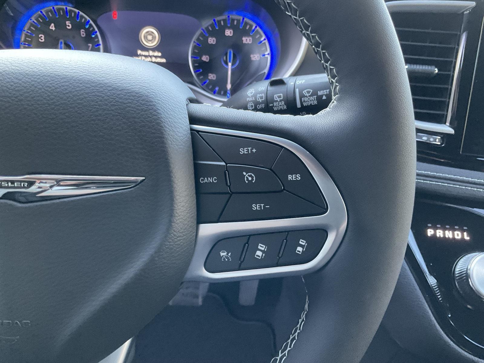 2026 Chrysler Pacifica photo 11
