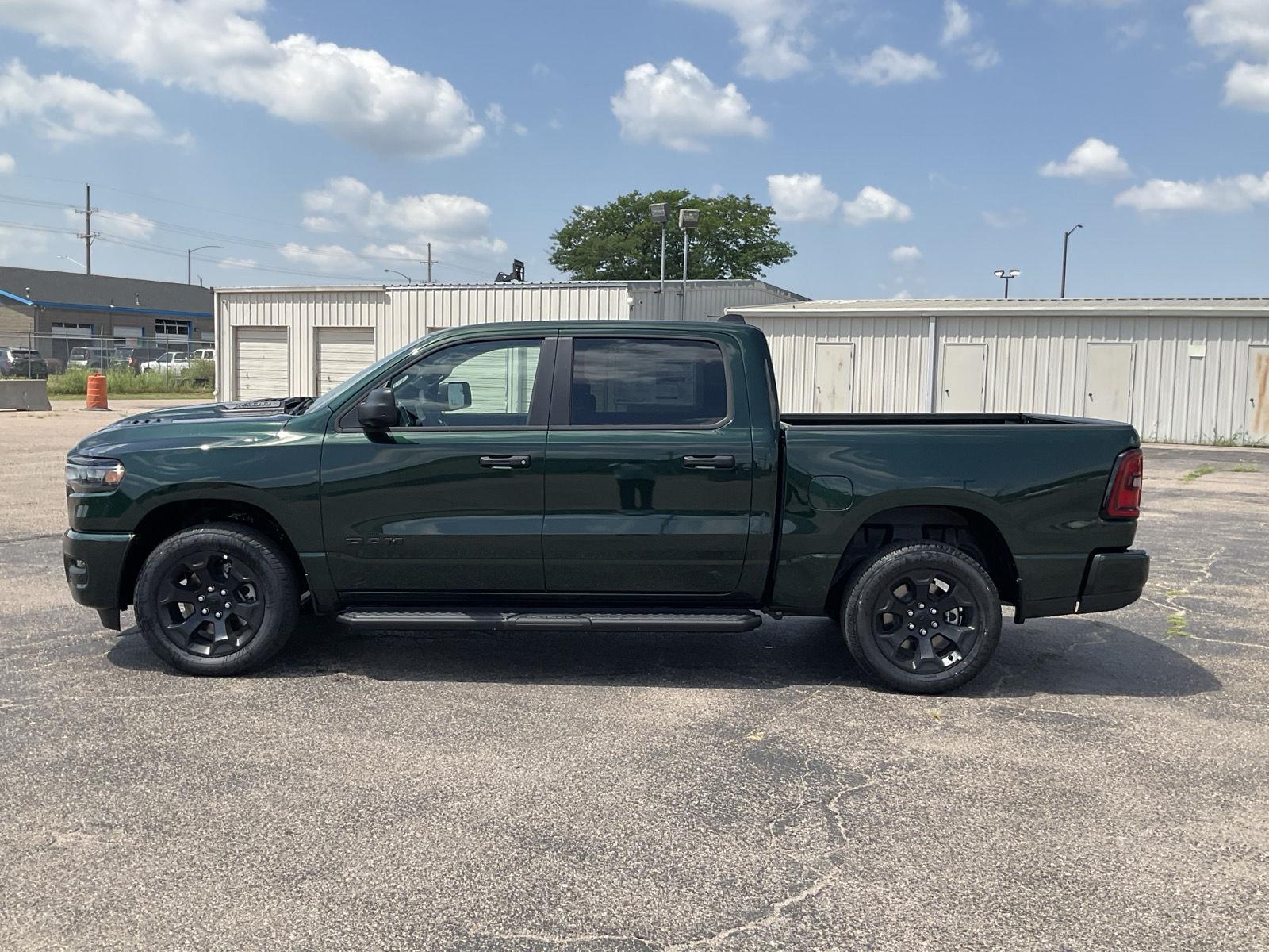 Vehicle photo 2