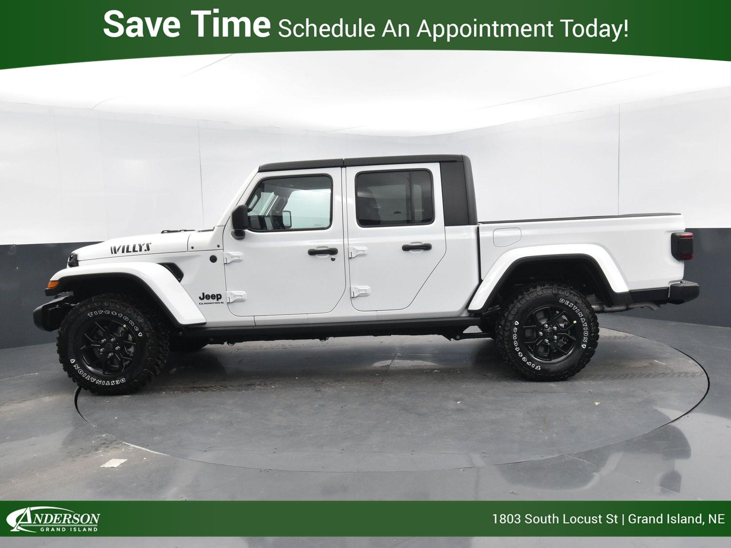 Used 2024 Jeep Gladiator Willys Crew Cab Truck for sale in Grand Island NE