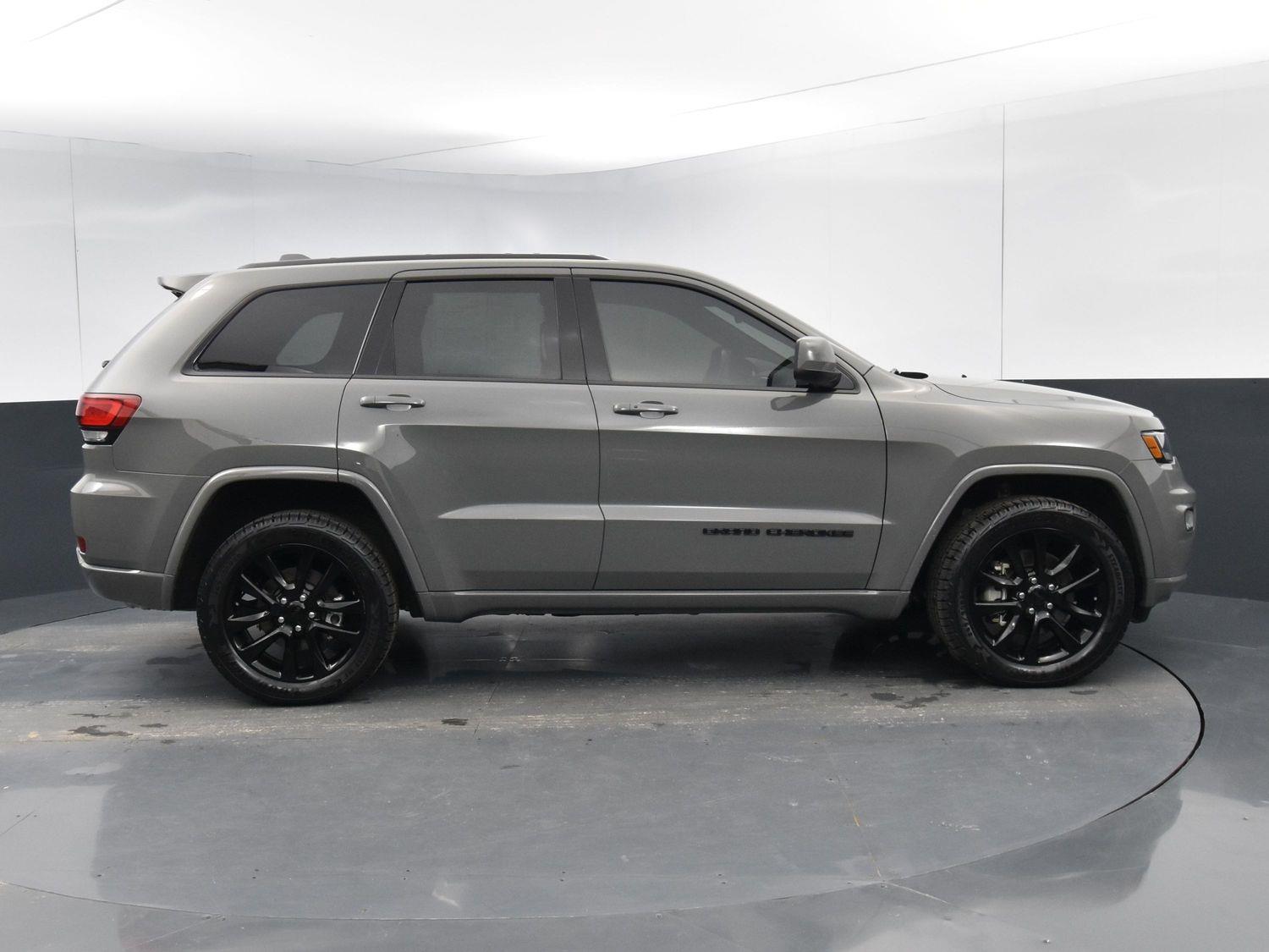 Used 2021 Jeep Grand Cherokee Laredo X Sport Utility for sale in Grand Island NE