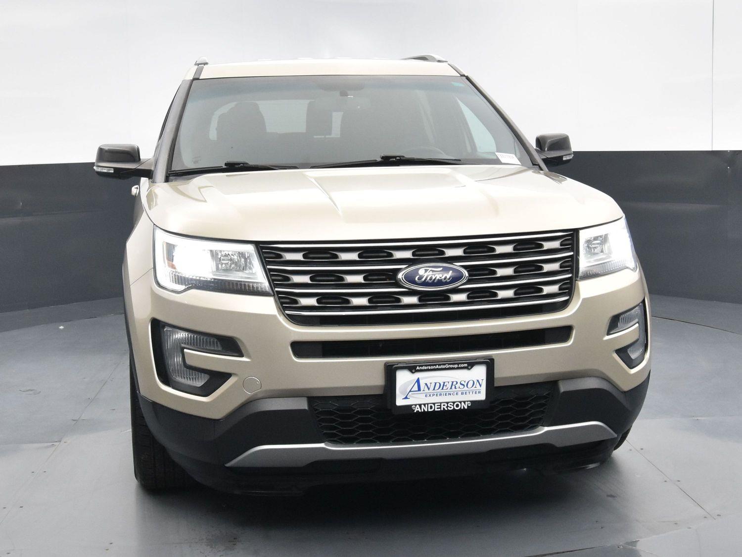 Used 2017 Ford Explorer XLT SUV for sale in Grand Island NE
