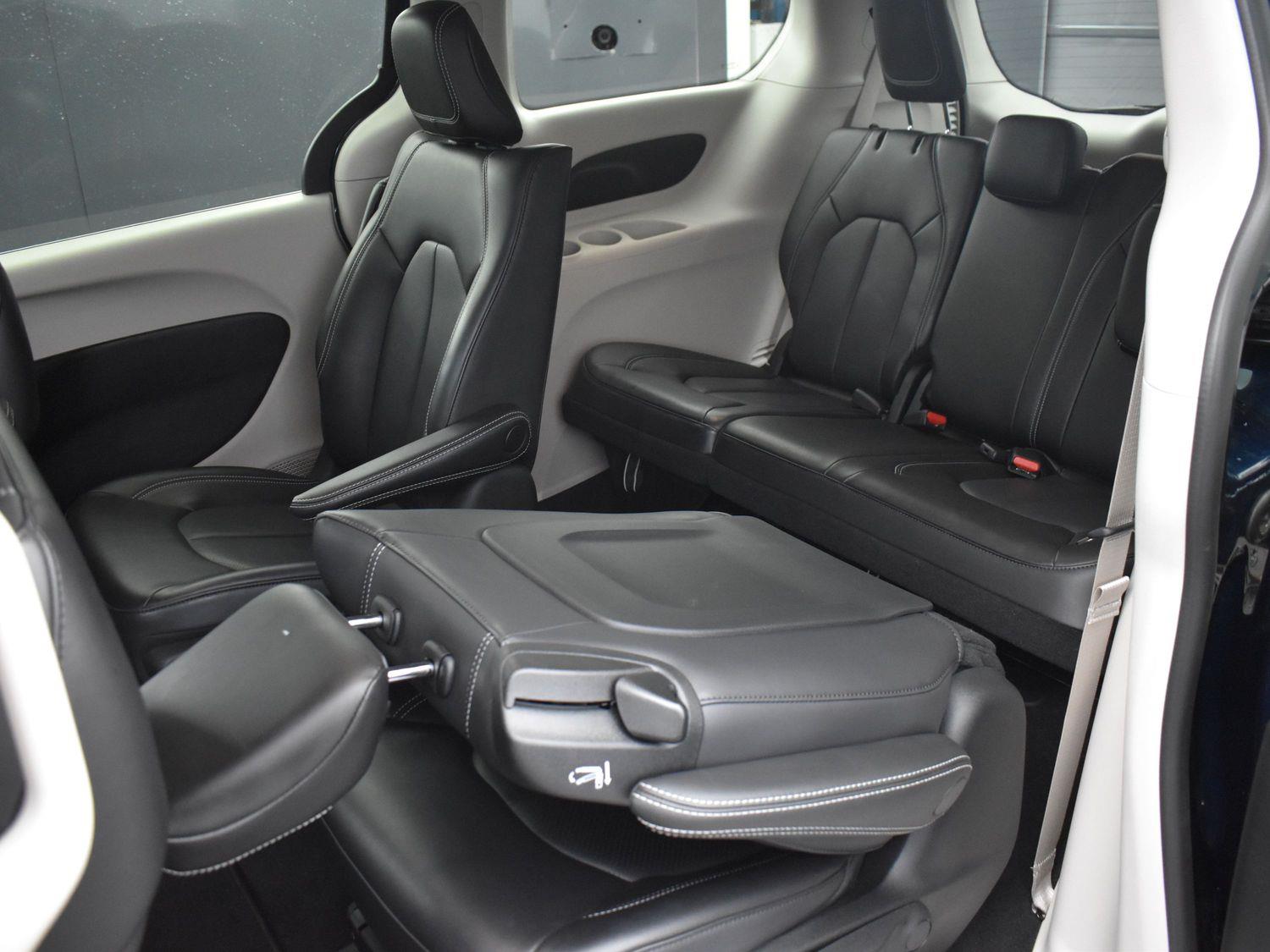 Used 2023 Chrysler Pacifica Hybrid Touring L Minivans for sale in Grand Island NE