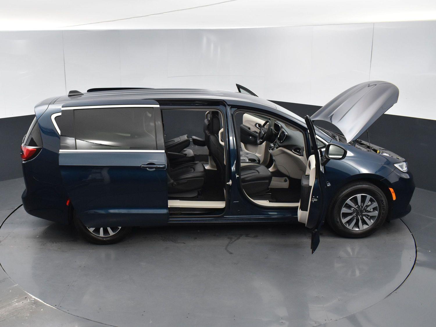 Used 2023 Chrysler Pacifica Hybrid Touring L Minivans for sale in Grand Island NE