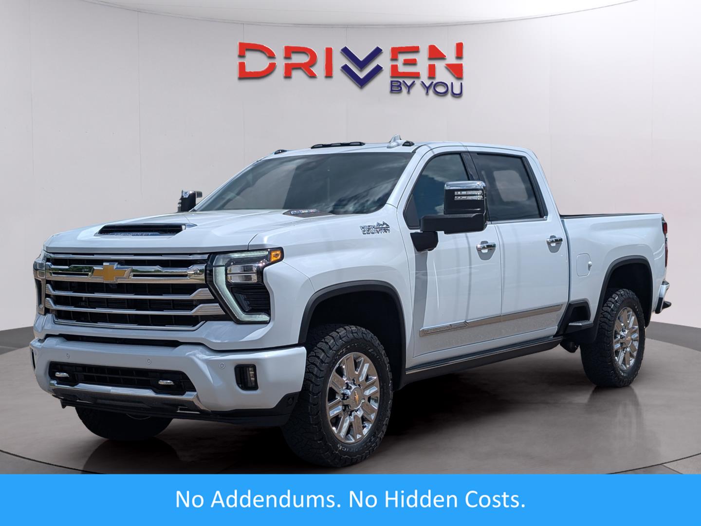 Polar White Tricoat 2026 Chevrolet Silverado 2500HD High Country Crew Cab 4WD Pickup Truck Four-Wheel Drive Automatic
