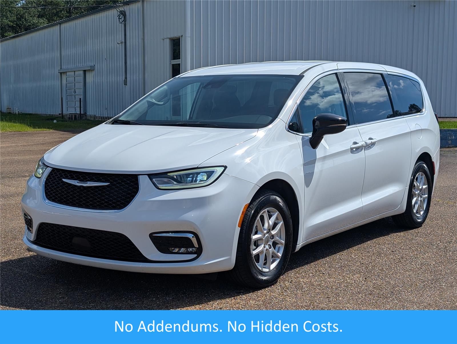  2024 Chrysler Pacifica Touring L FWD   
