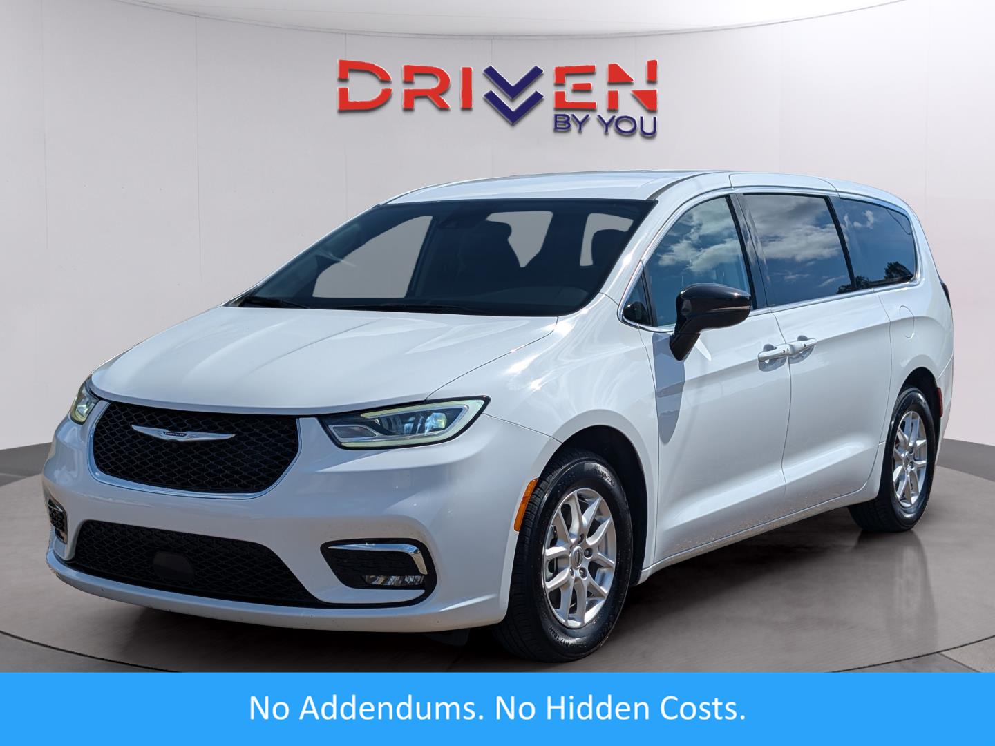 2024 Chrysler Pacifica Touring L FWD   