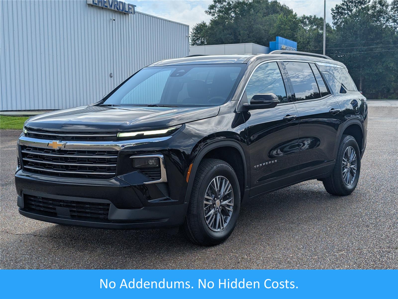 Mosaic Black Metallic 2026 Chevrolet Traverse SUV / Crossover Front-Wheel Drive 8-Speed Automatic