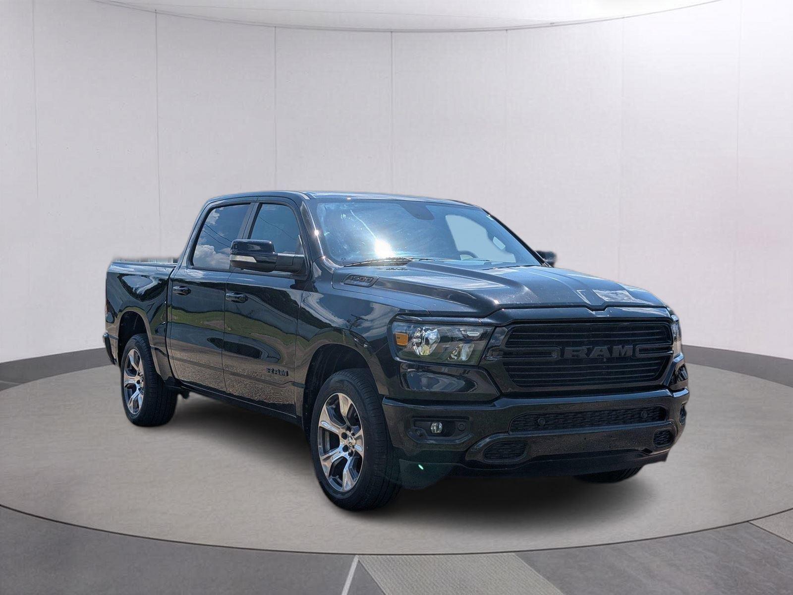 Diamond Black Crystal Pearlcoat 2021 RAM 1500 Pickup Truck Four-Wheel Drive 8-Speed Automatic