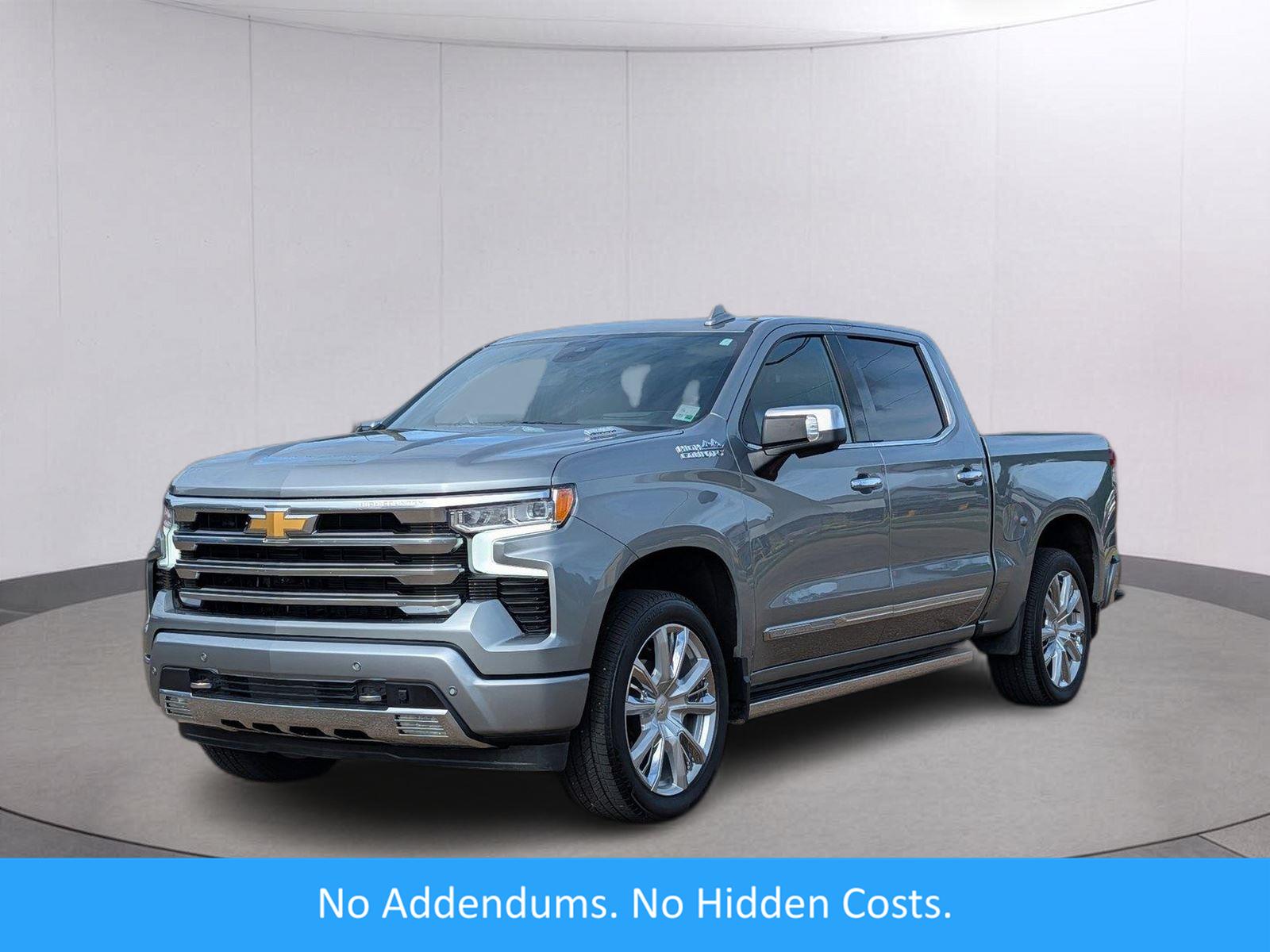 Sterling Gray Metallic 2025 Chevrolet Silverado 1500 Pickup Truck Four-Wheel Drive Automatic