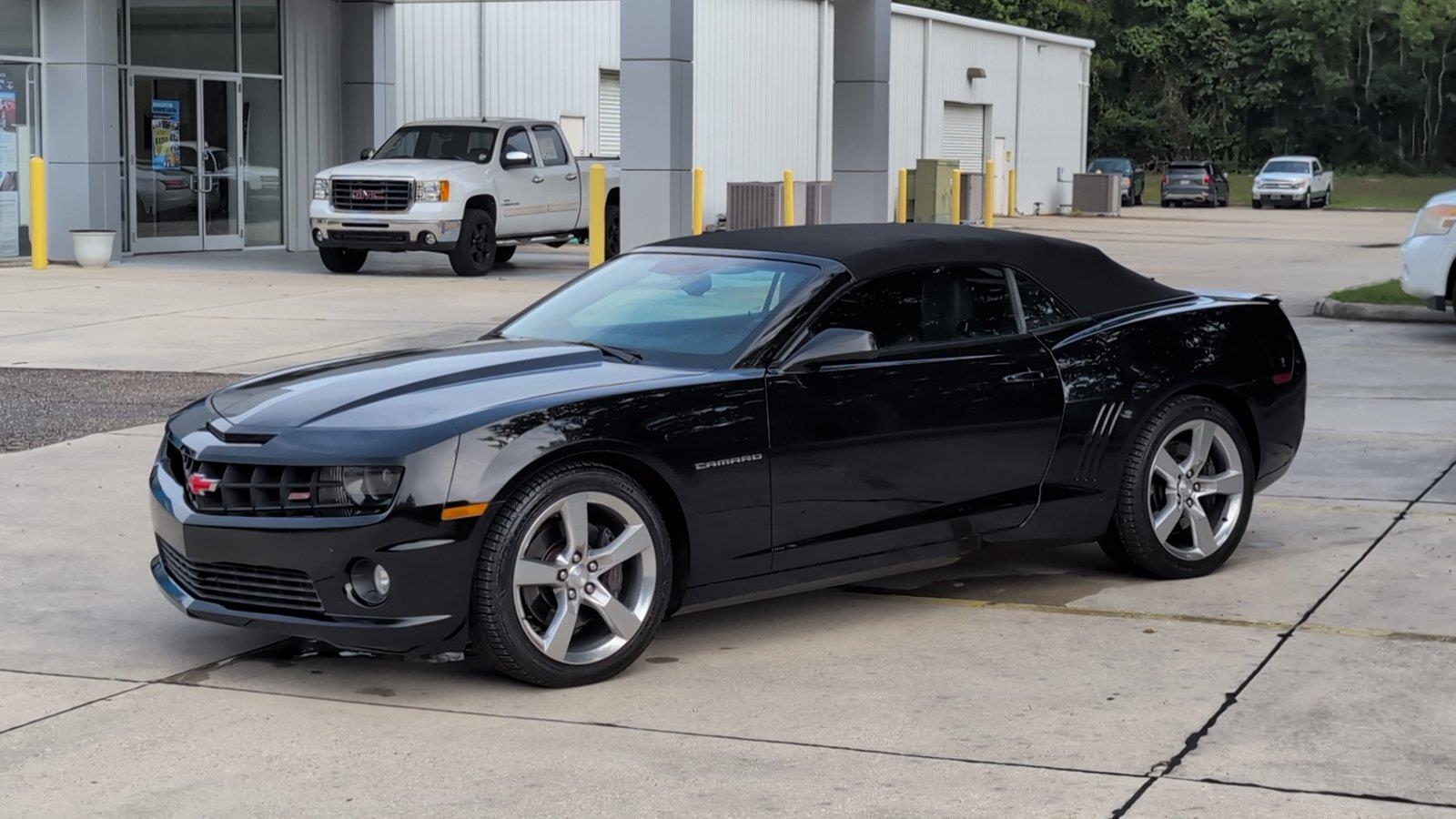 Black 2011 Chevrolet Camaro Convertible Rear-Wheel Drive 6-Speed Automatic
