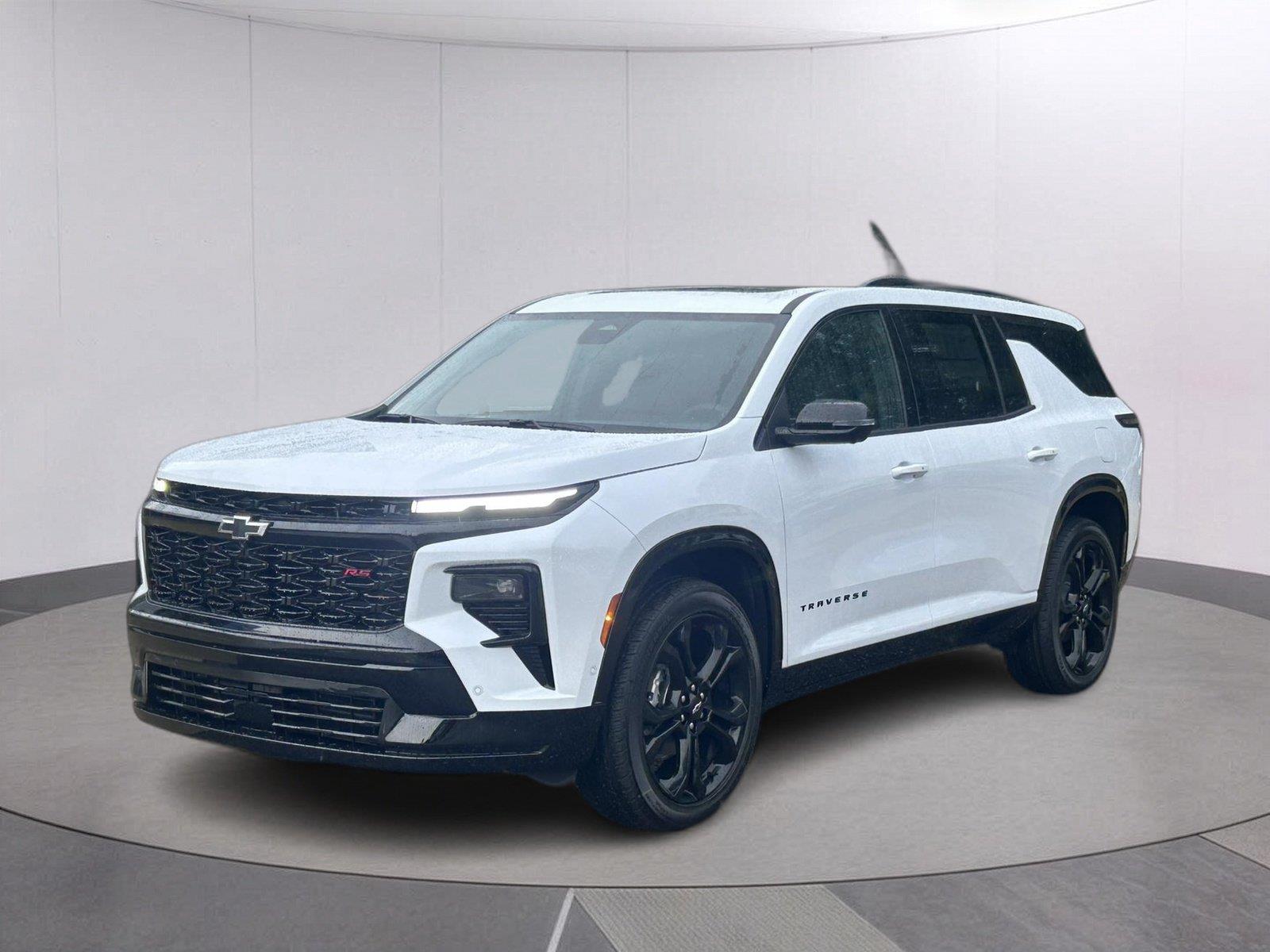 Polar White Tricoat 2027 Chevrolet Traverse SUV / Crossover Front-Wheel Drive 8-Speed Automatic