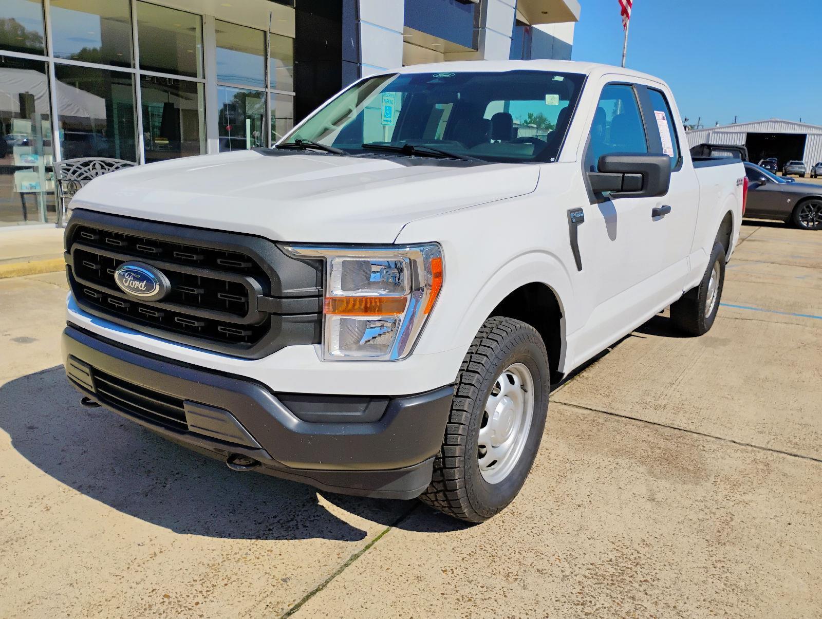 White 2021 Ford F-150 XL SuperCab 4WD Pickup Truck Four-Wheel Drive Automatic