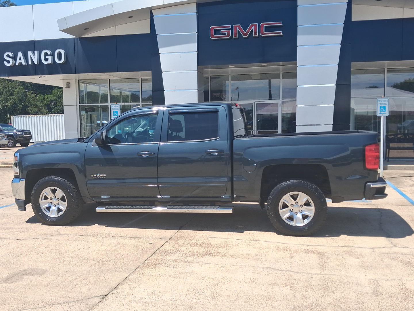 2018 Chevrolet Silverado 1500 LT Crew Cab RWD