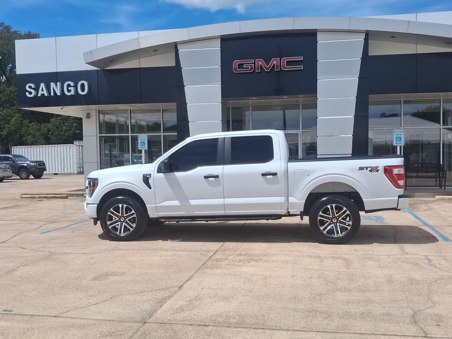 2023 Ford F-150 XL SuperCrew 4WD