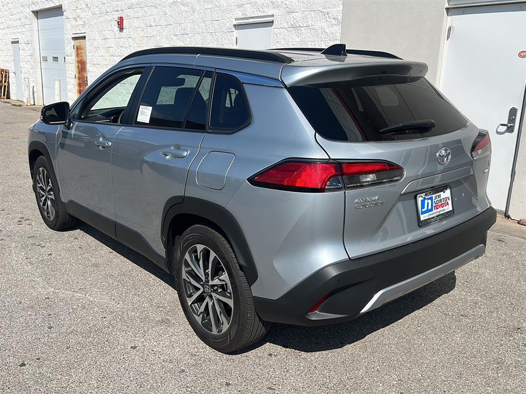Used 2025 Toyota Corolla Cross XLE with VIN 7MUDAAAG1SV125000 for sale in Northfield, Minnesota