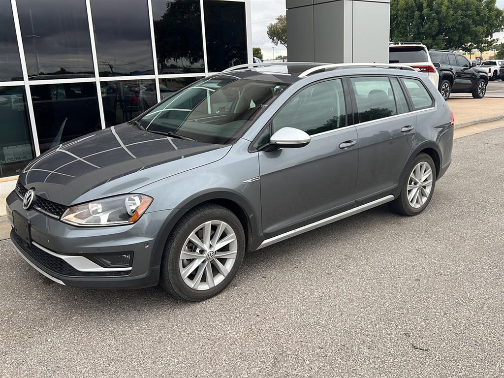 Used 2017 Volkswagen Golf Alltrack Sedan