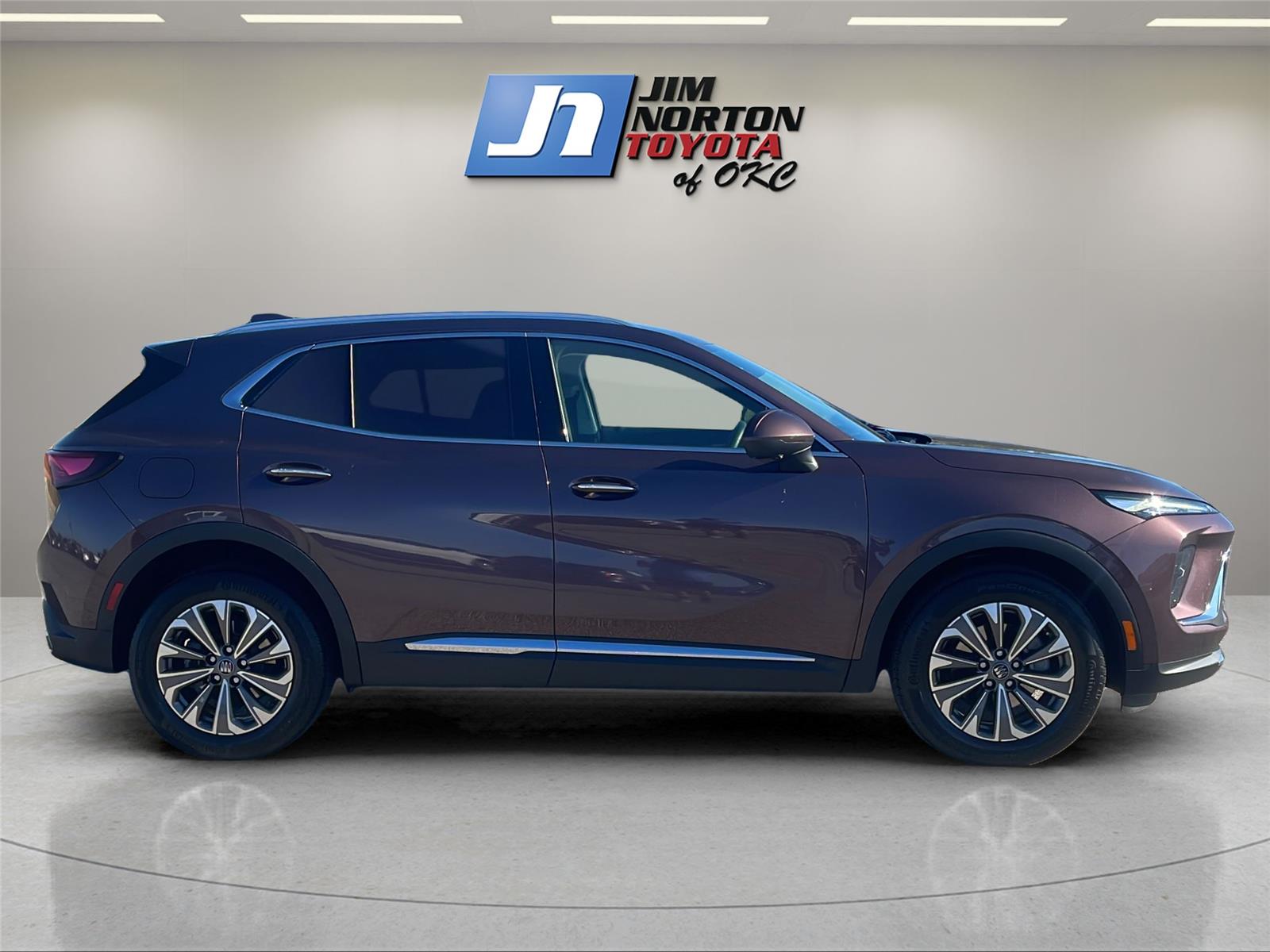 Used 2024 Buick Envision SUV