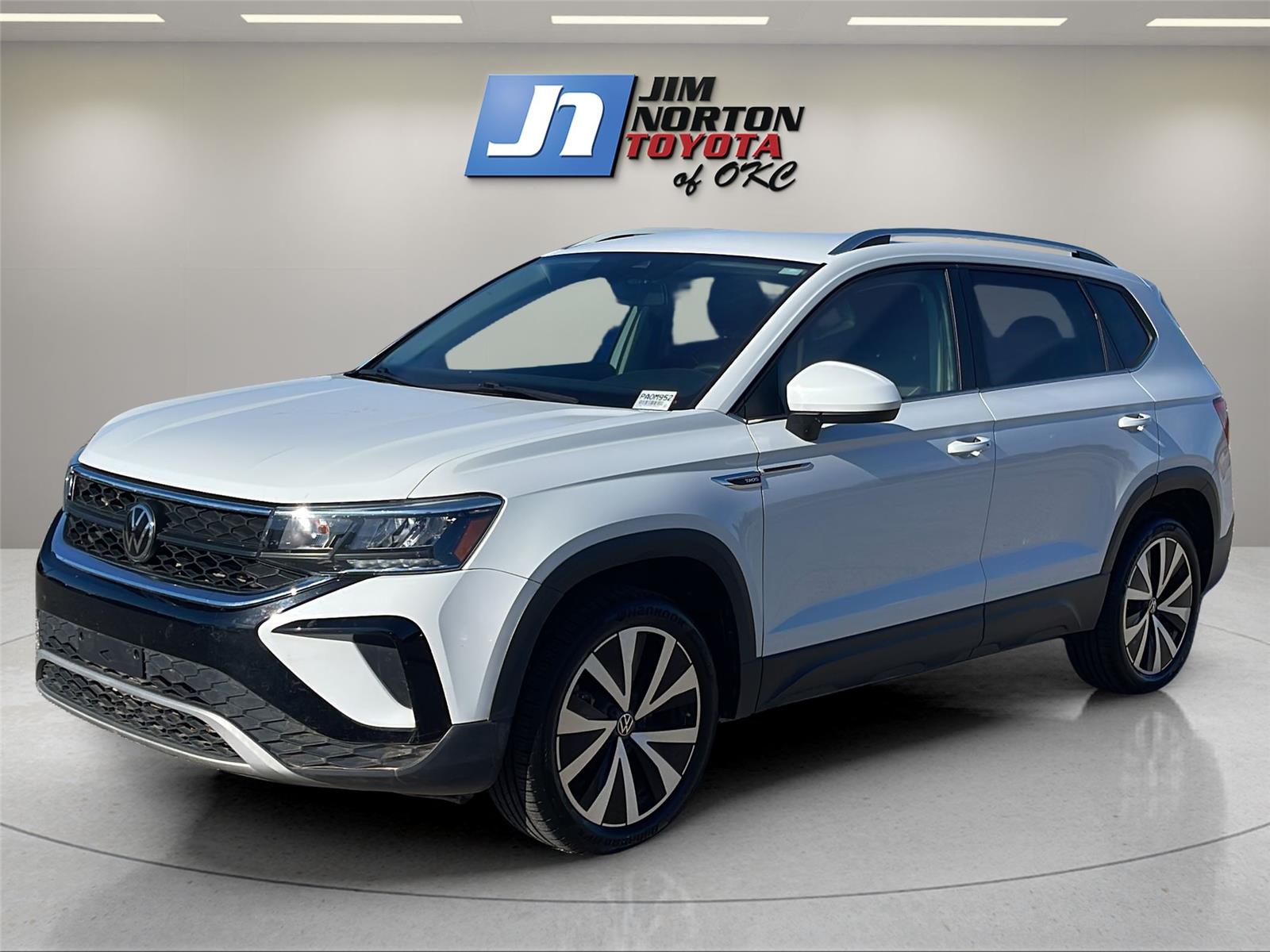 2023 Volkswagen Taos SE