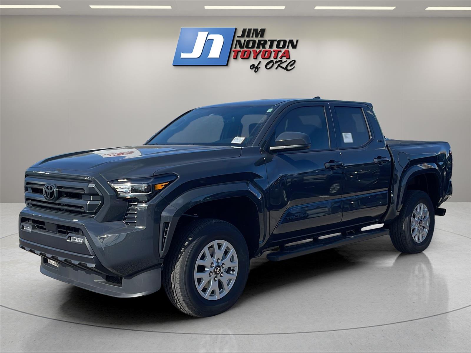 2025 Toyota Tacoma SR5's photo