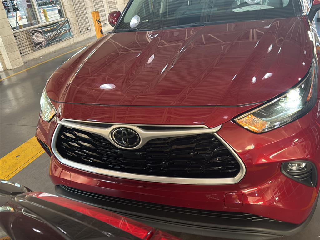 2022 Toyota Highlander XLE's photo