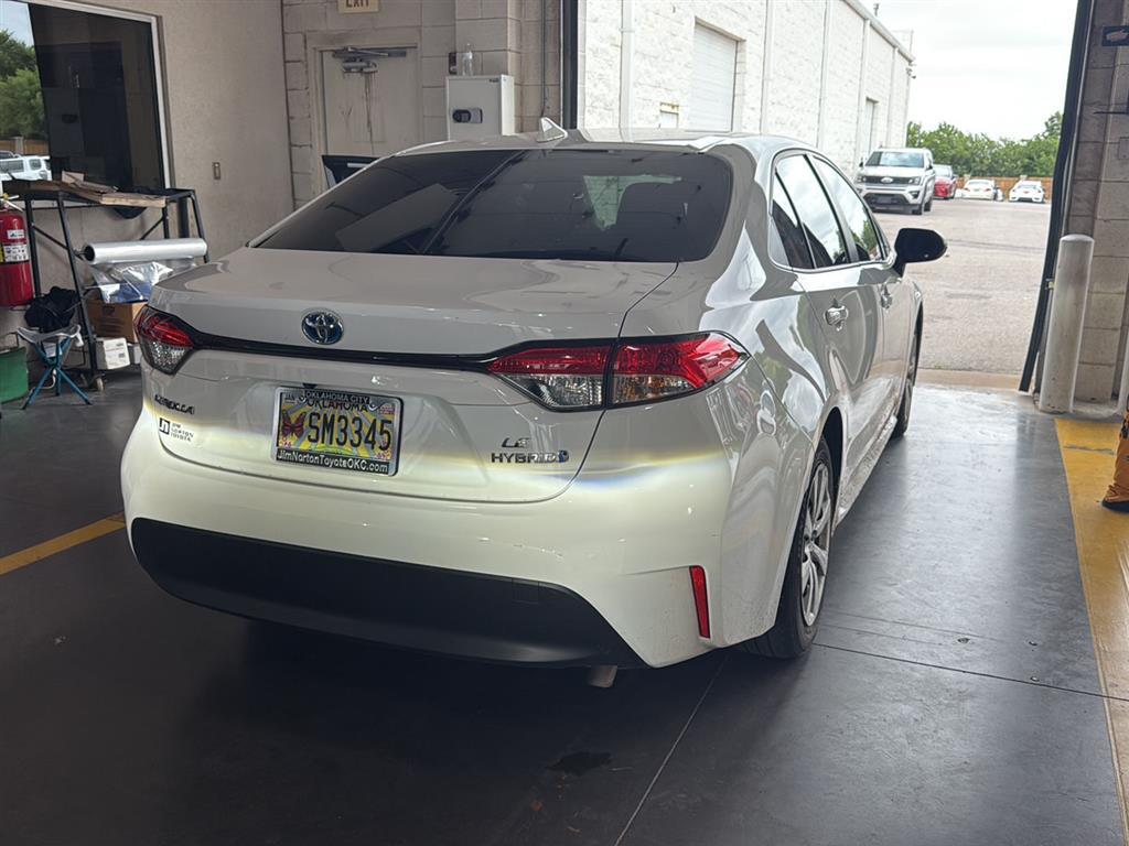 2024 Toyota Corolla LE's photo