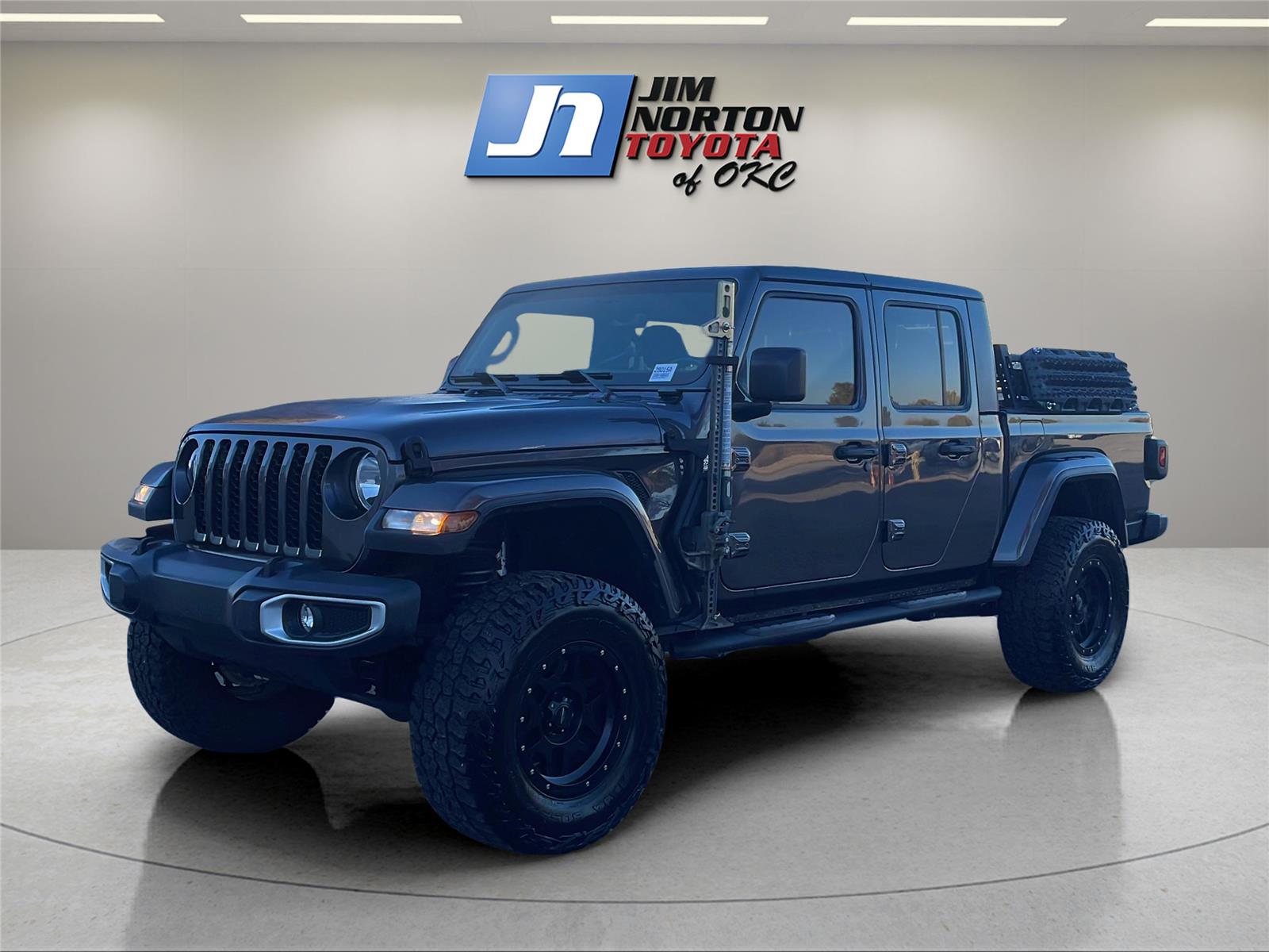 2021 Jeep Gladiator Sport S's photo