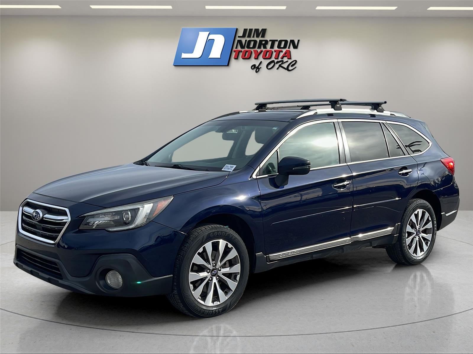 2018 Subaru Outback Touring's photo