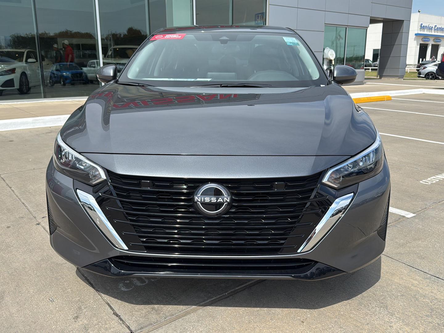 2025 Nissan Sentra SV photo 4