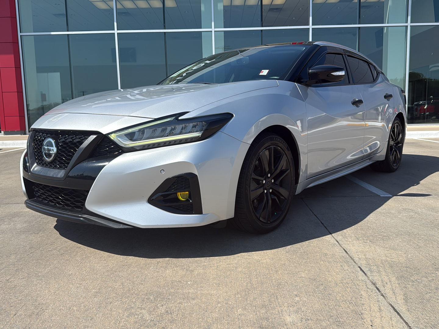 2019 Nissan Maxima SL photo 2
