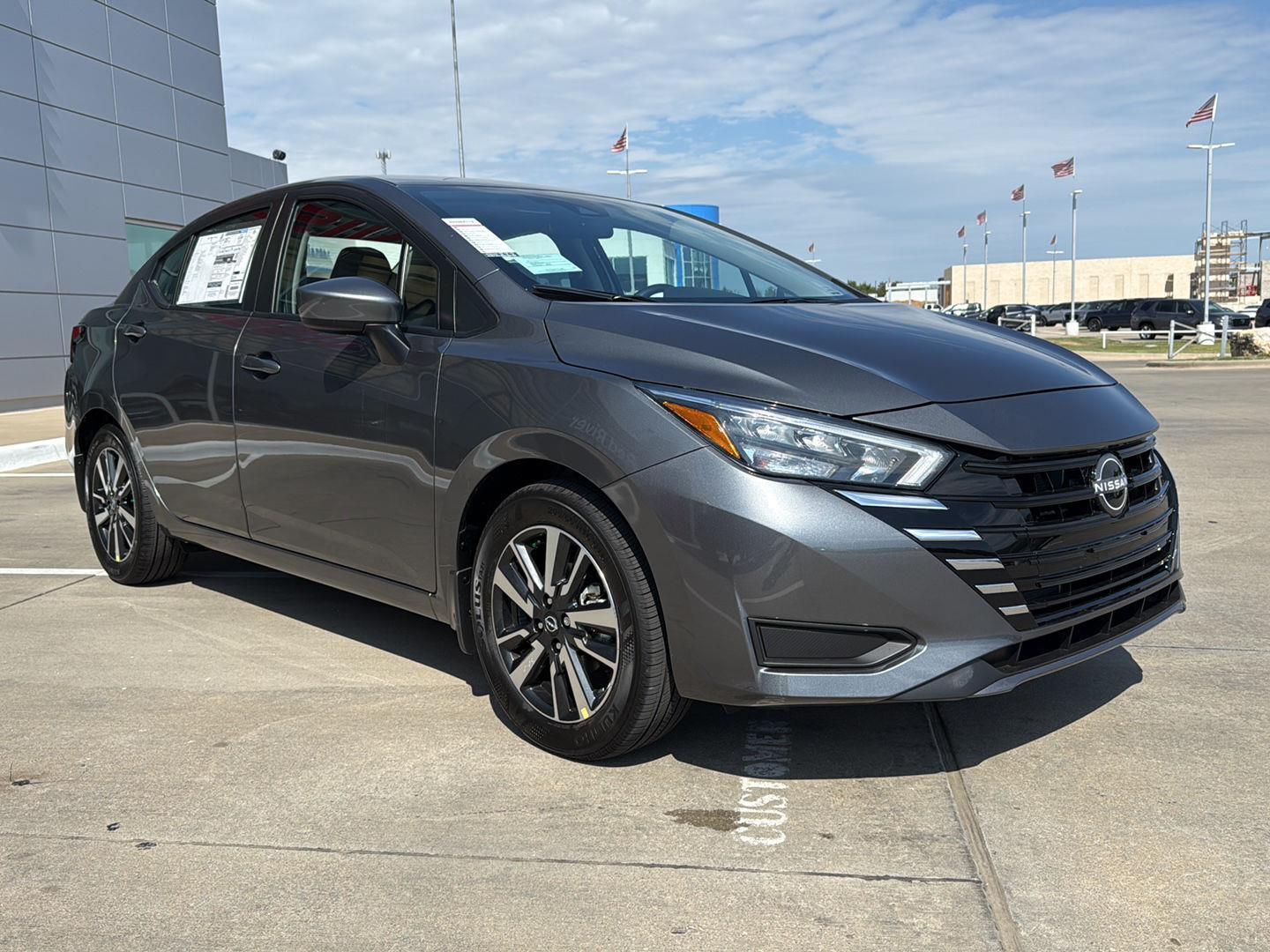 2025 Nissan Versa SV photo 3