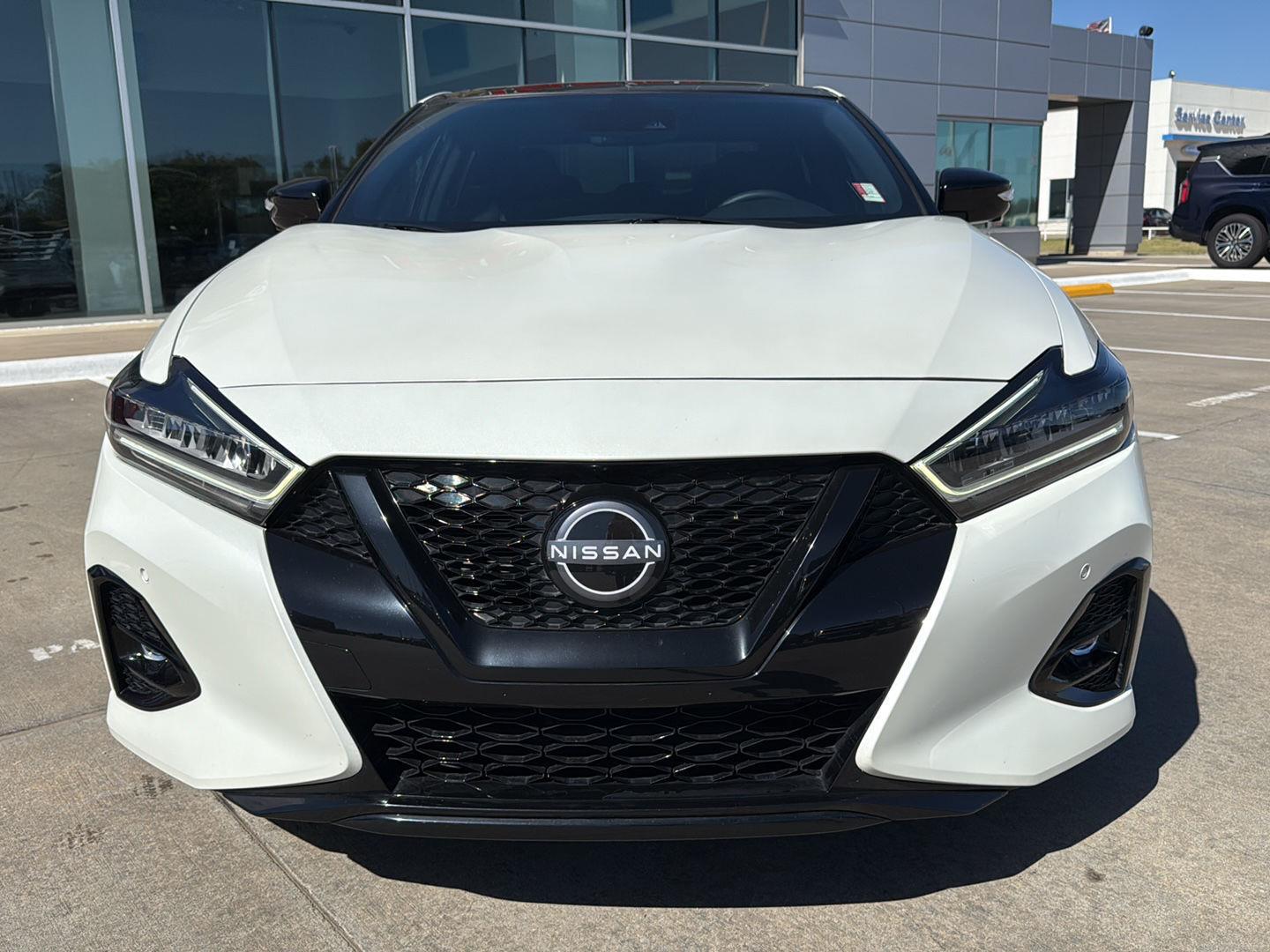 2023 Nissan Maxima SR photo 4